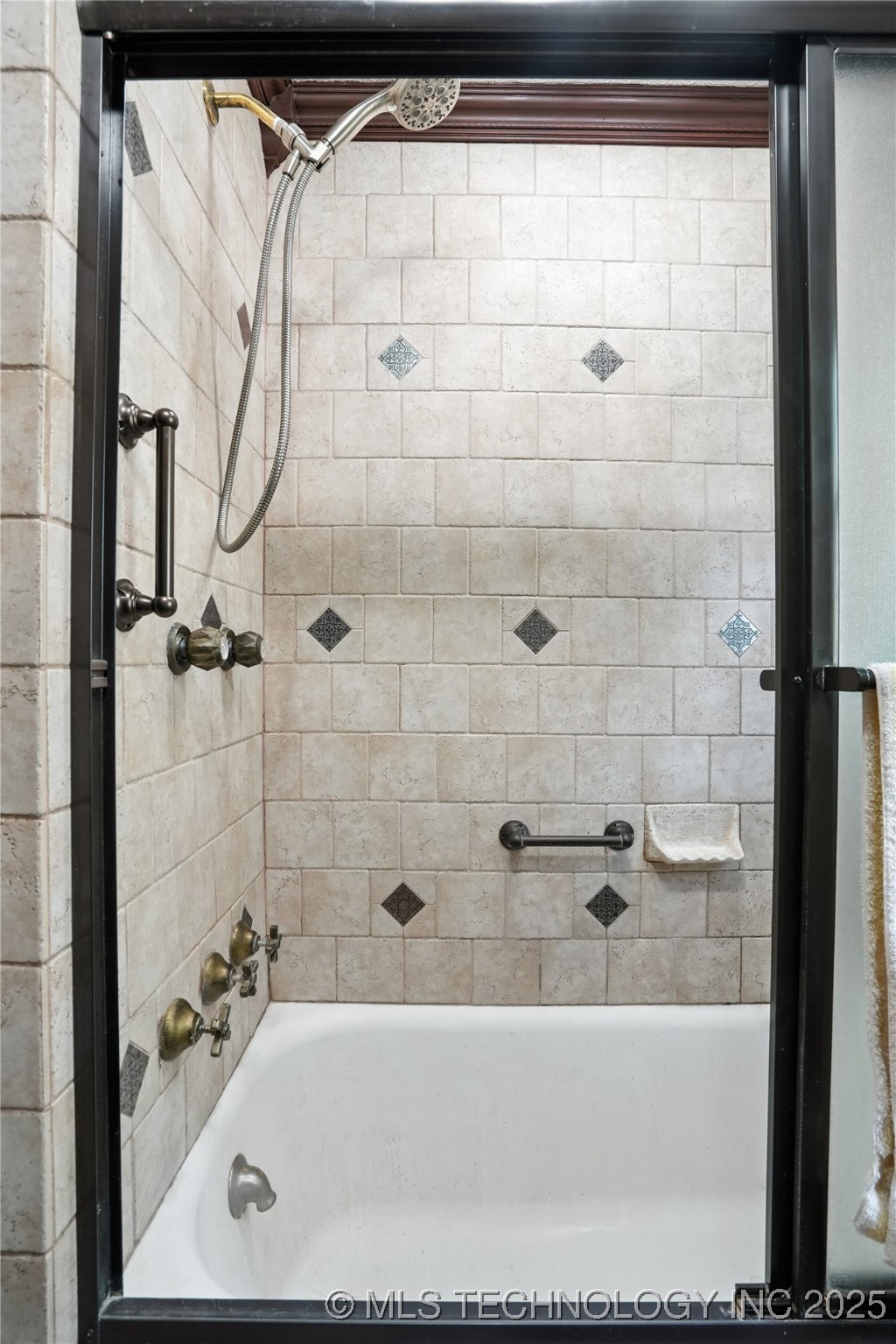 640 W 14th Street Property Photo 38