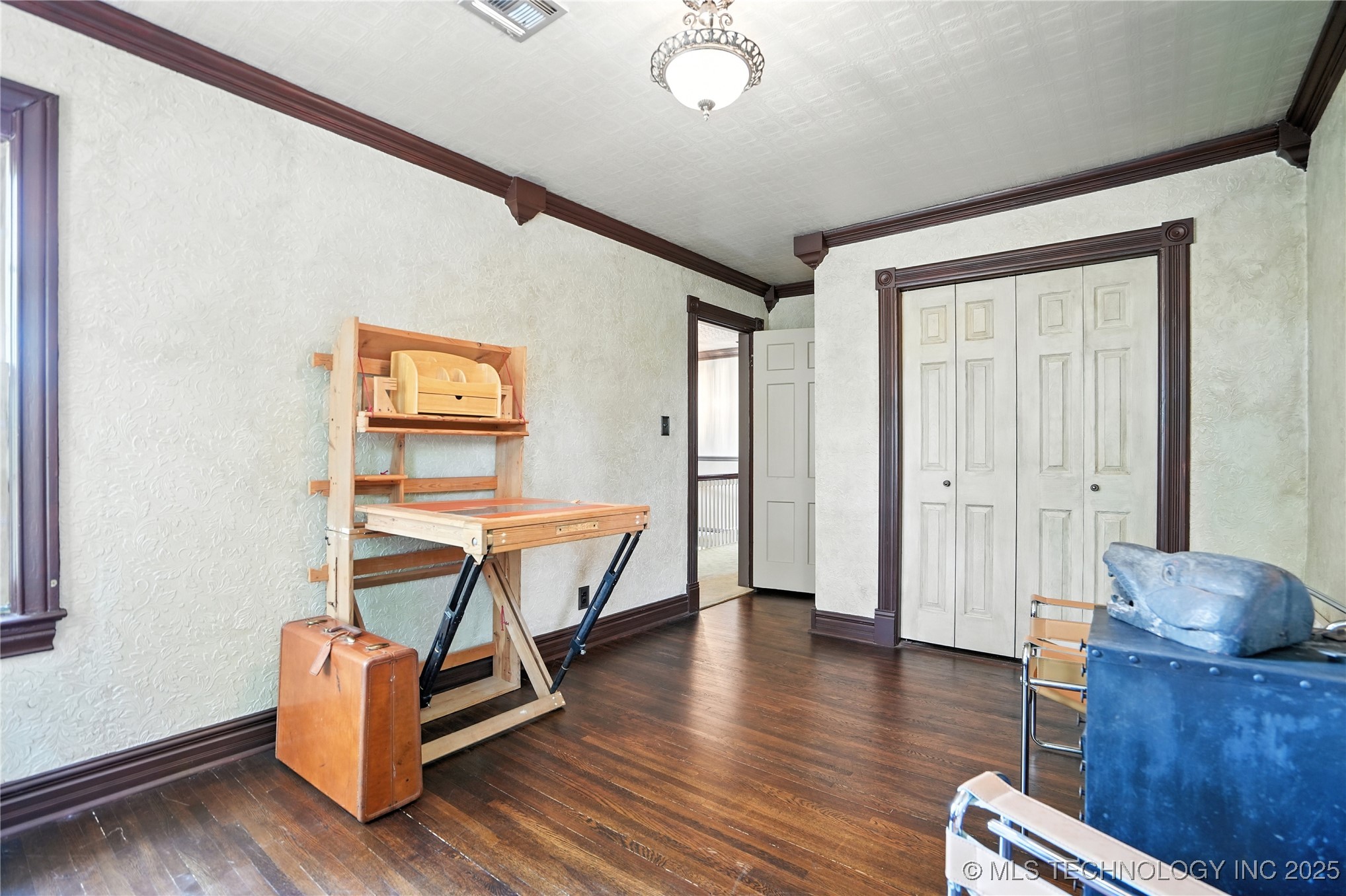 640 W 14th Street Property Photo 40