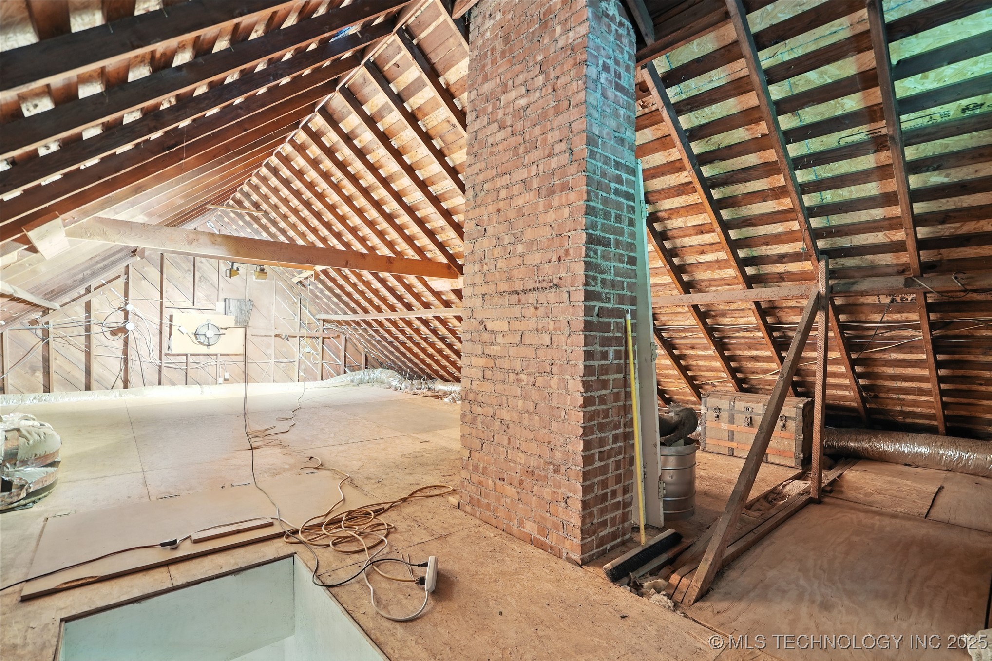 640 W 14th Street Property Photo 51