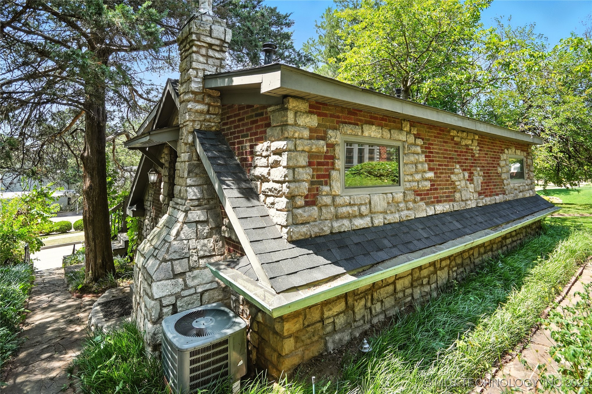 640 W 14th Street Property Photo 59