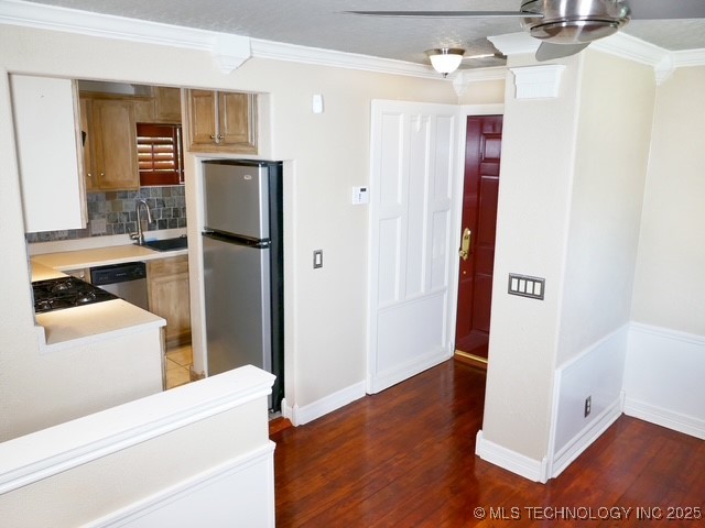 640 W 14th Street Property Photo 65