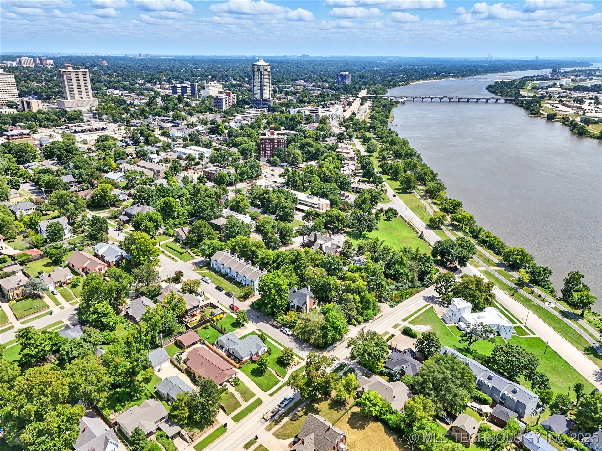 640 W 14th Street Property Photo 84