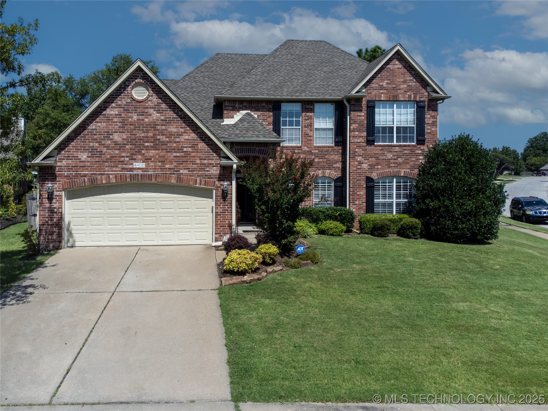 4400 W Freeport Circle Property Photo 1