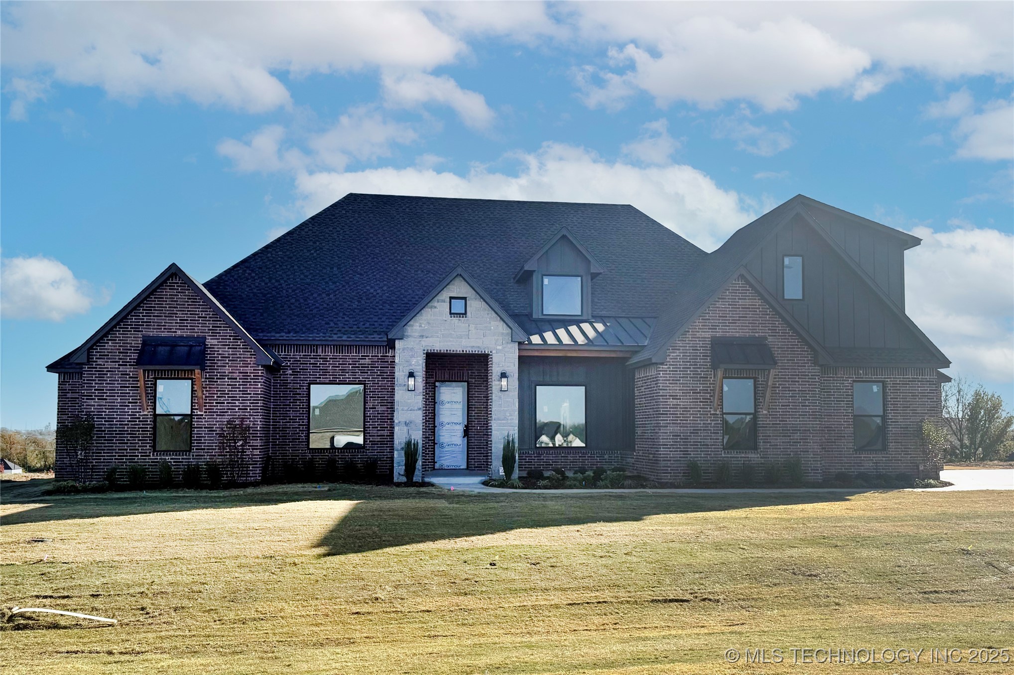 11125 S 217th East Avenue Property Photo 1