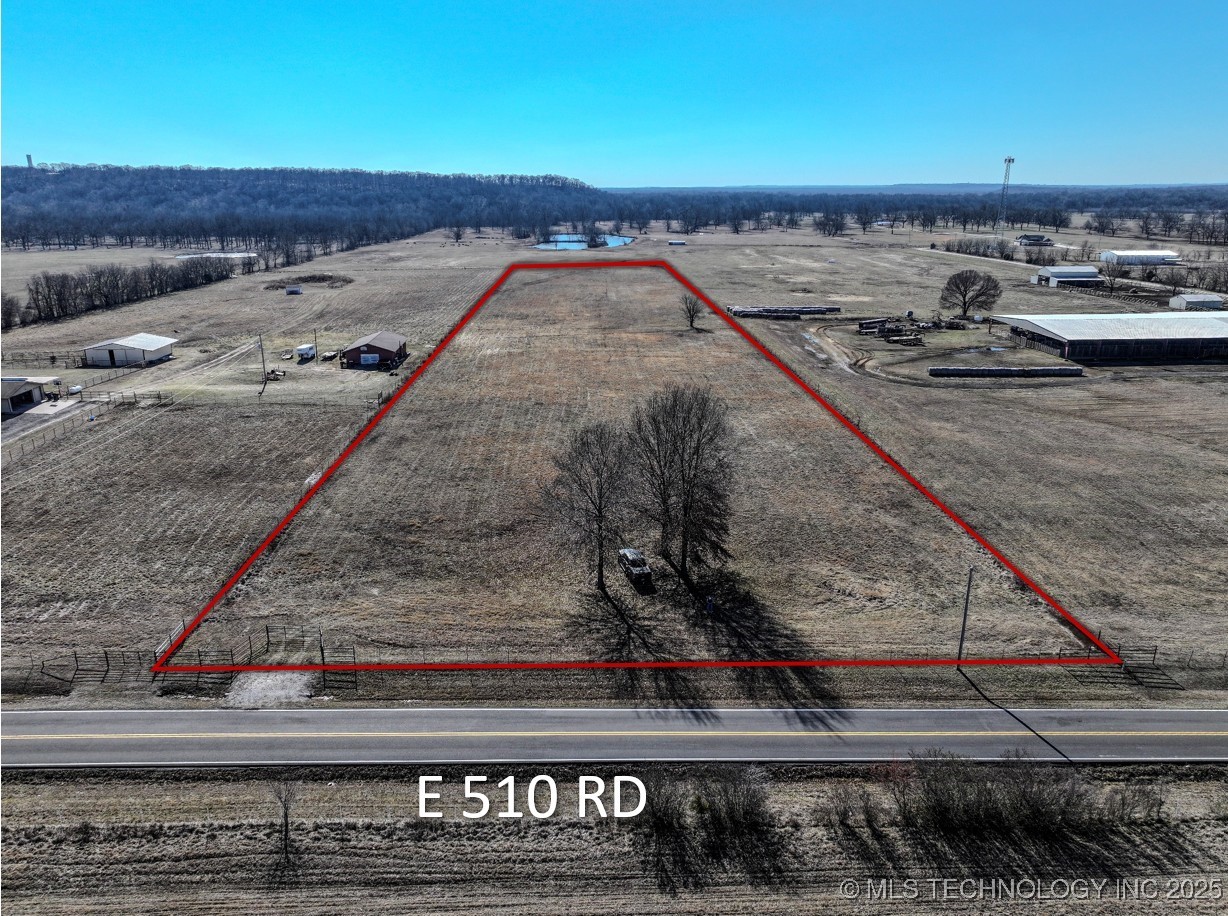 13126 E 510 Road Property Photo 1