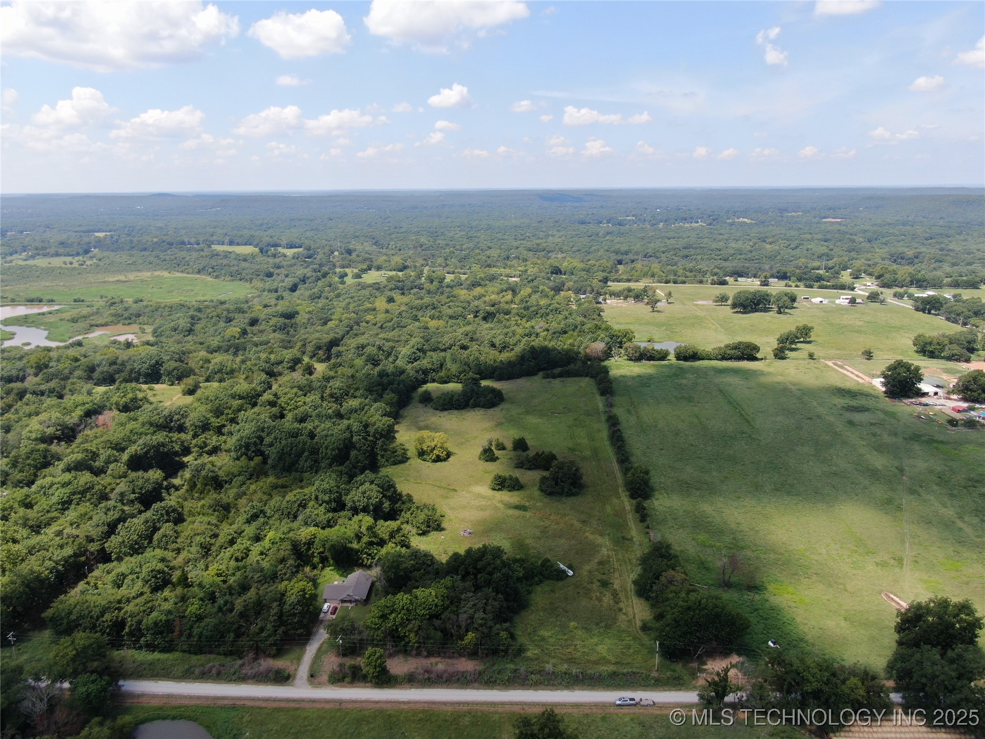 17567 S 210 Road Property Photo 1