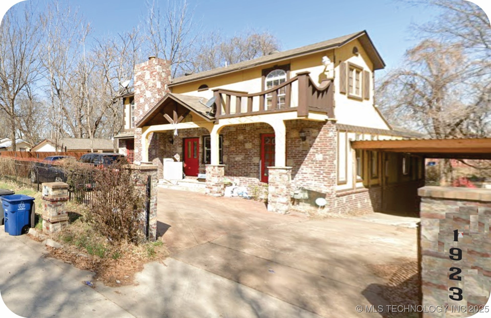 1923 E Oklahoma Street