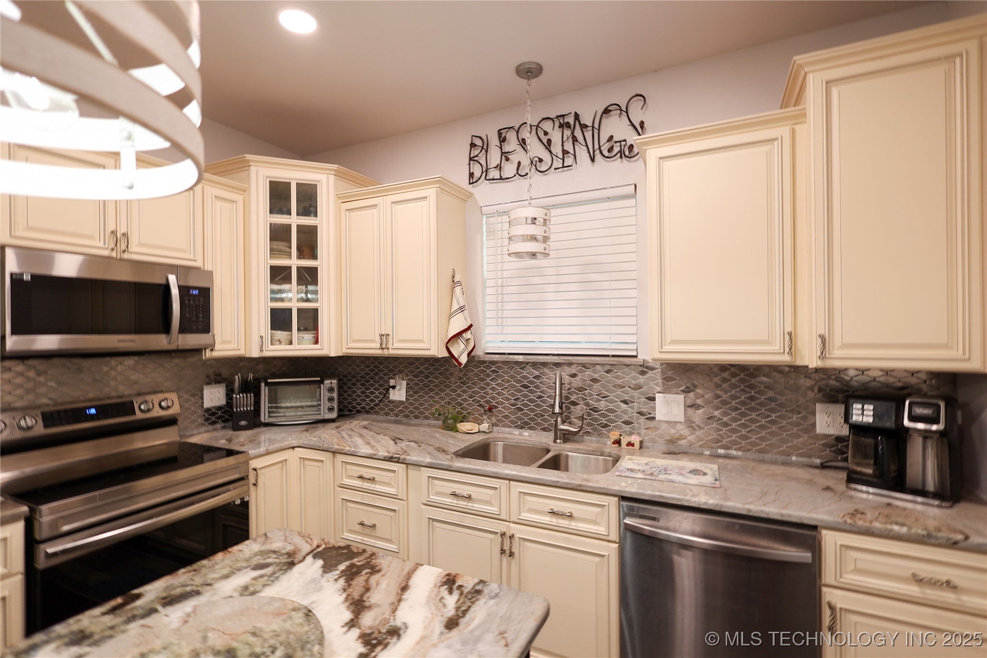 253 Bristow Way Property Photo 7
