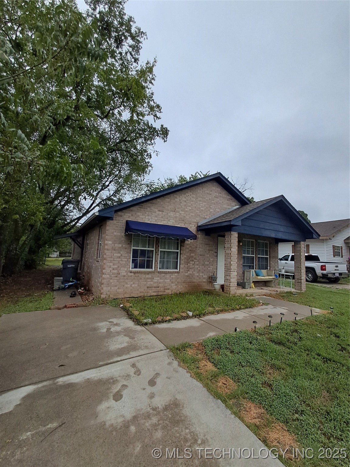 837 C Se Property Photo 4