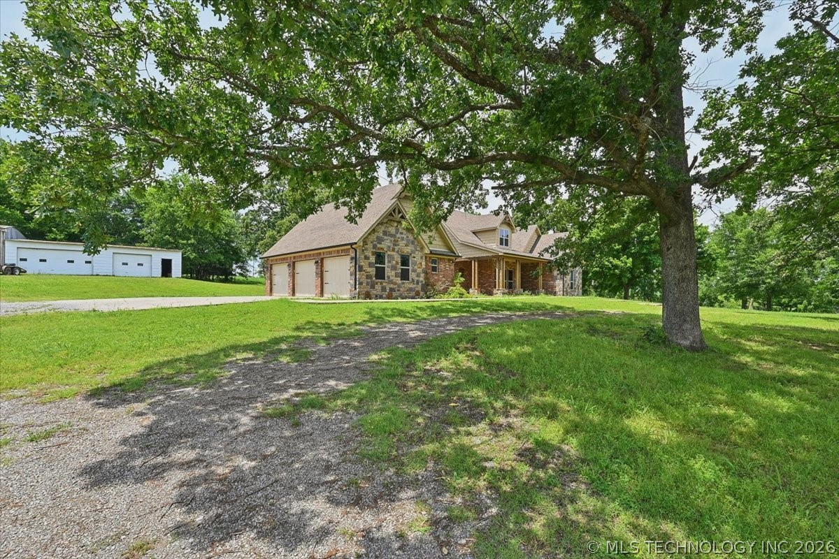 121 Quanah Road Property Photo 3