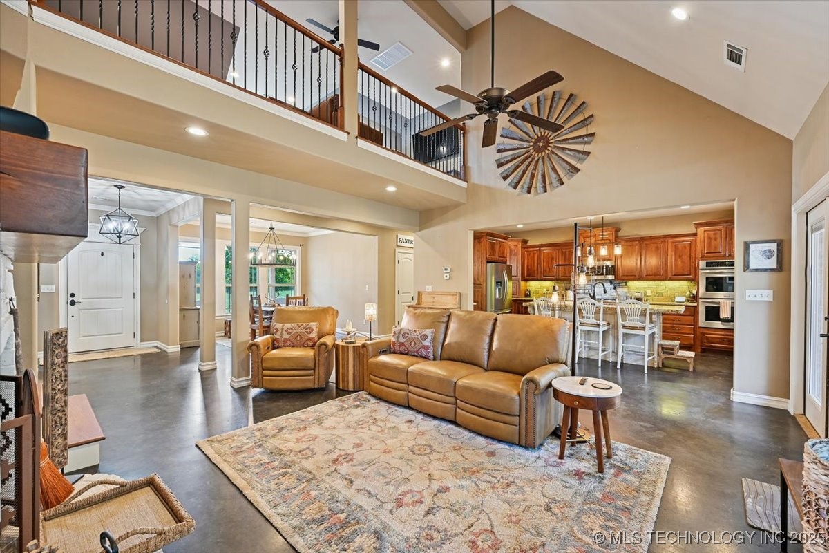121 Quanah Road Property Photo 12