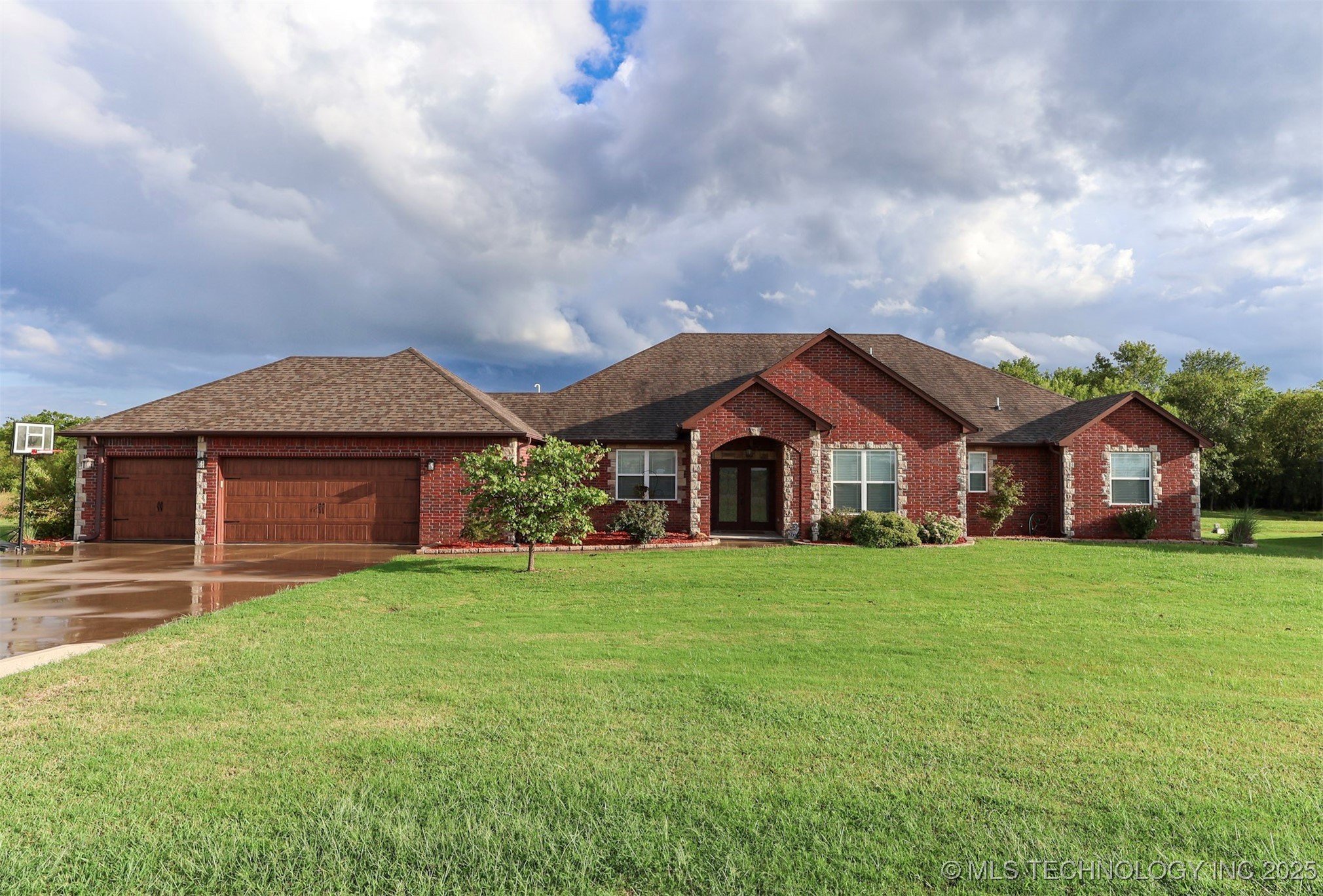 2960 E Josiah Boulevard Property Photo 1
