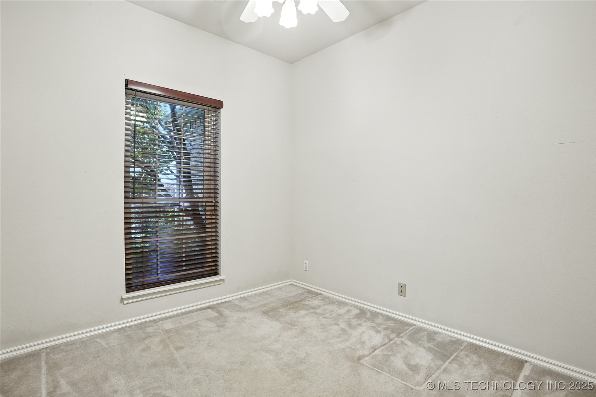 19802 E 38th Street S Property Photo 21