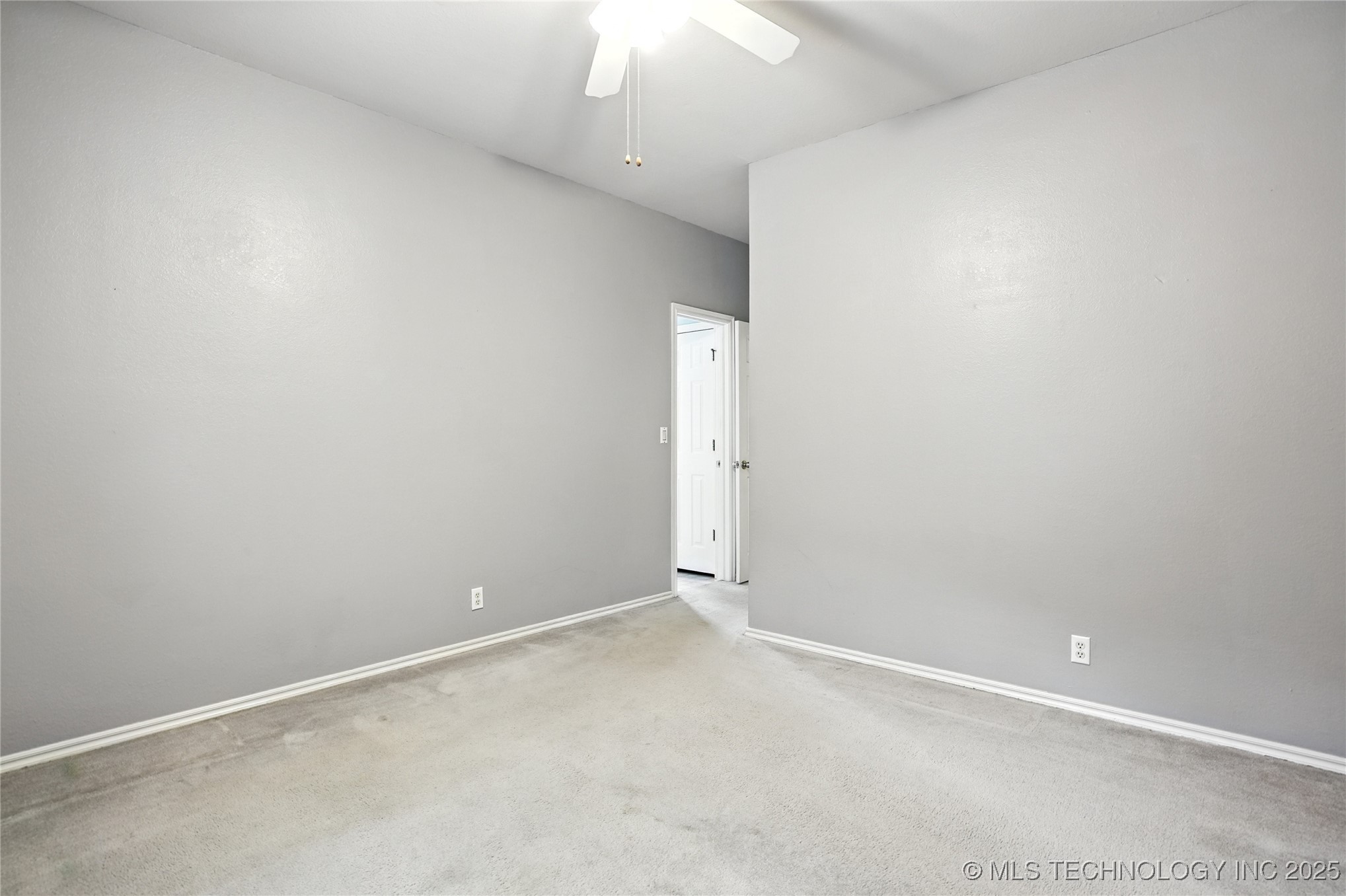 19802 E 38th Street S Property Photo 33