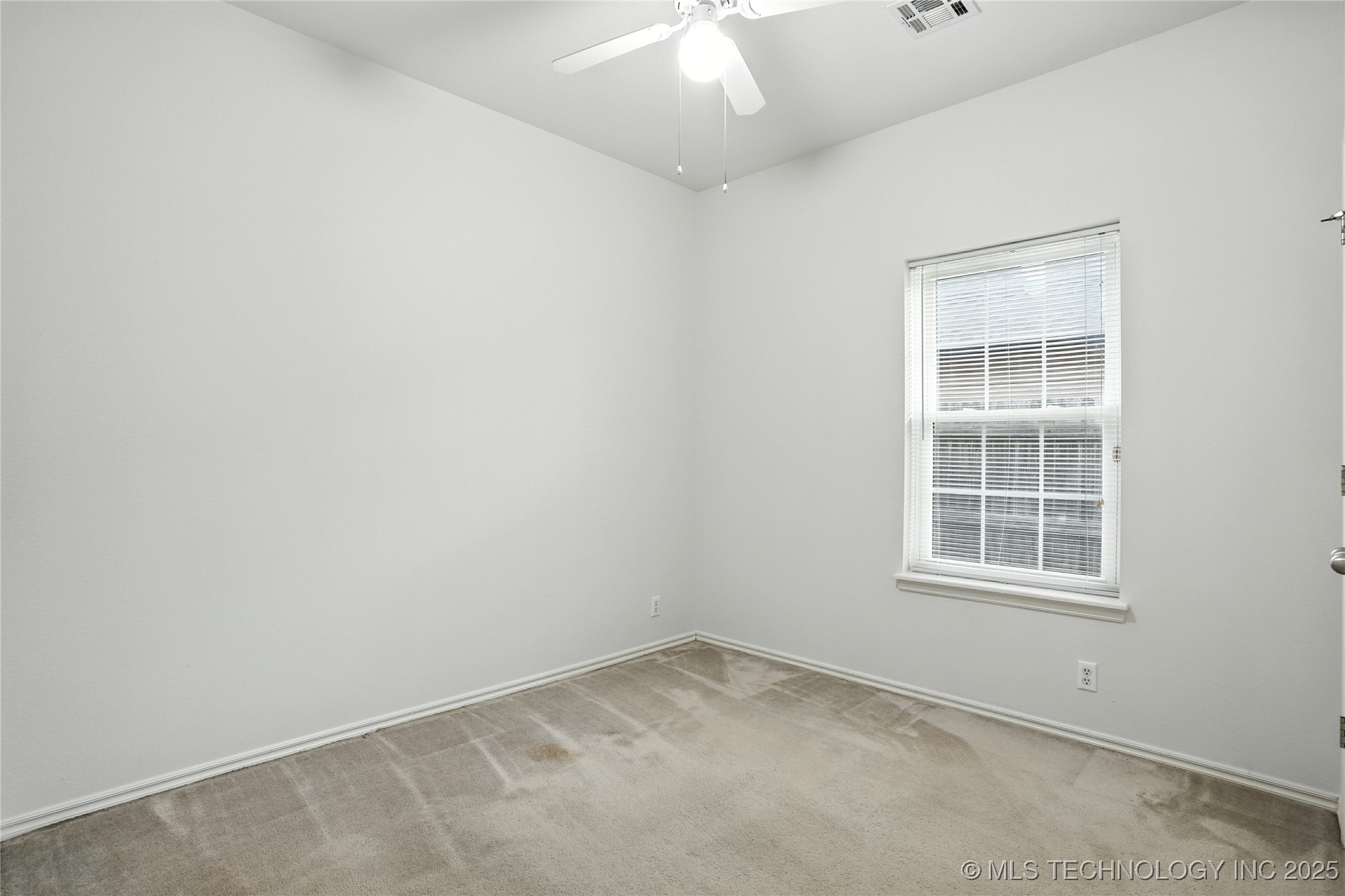 19802 E 38th Street S Property Photo 39