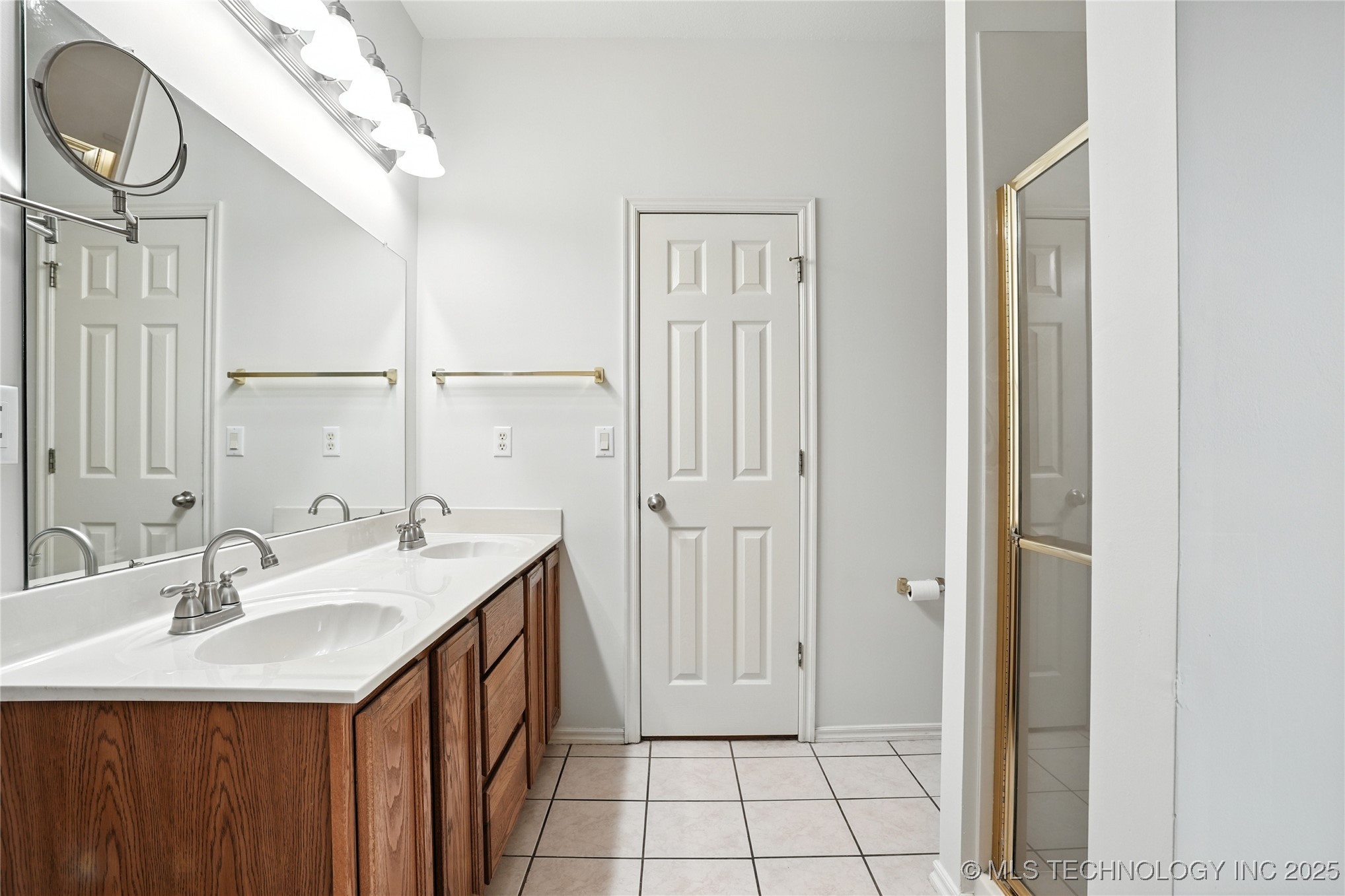 19802 E 38th Street S Property Photo 45