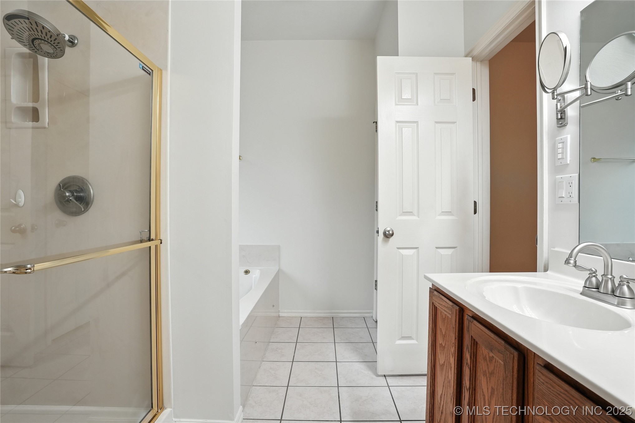 19802 E 38th Street S Property Photo 47