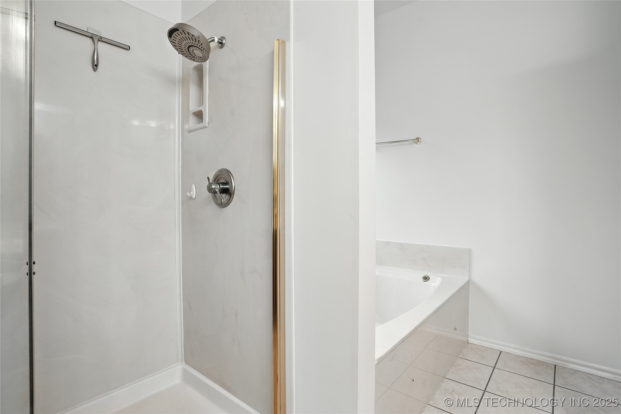 19802 E 38th Street S Property Photo 48