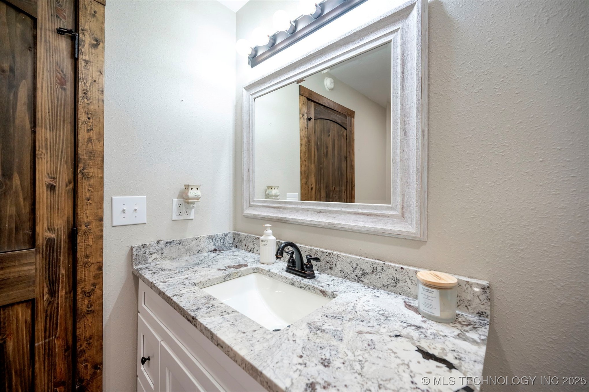 166 Waxwing Lane Property Photo 35