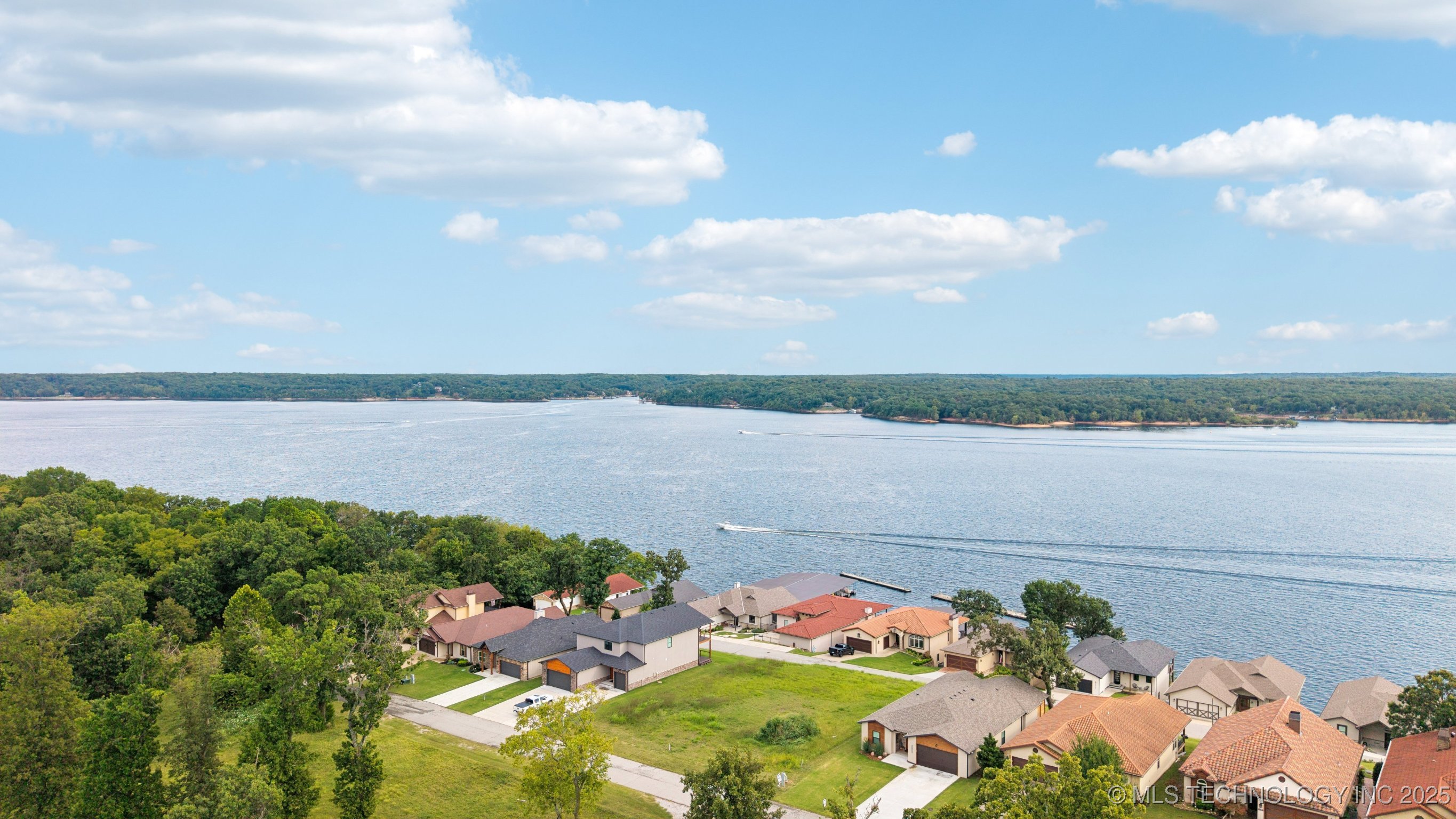 452711 Preakness Drive Property Photo 2