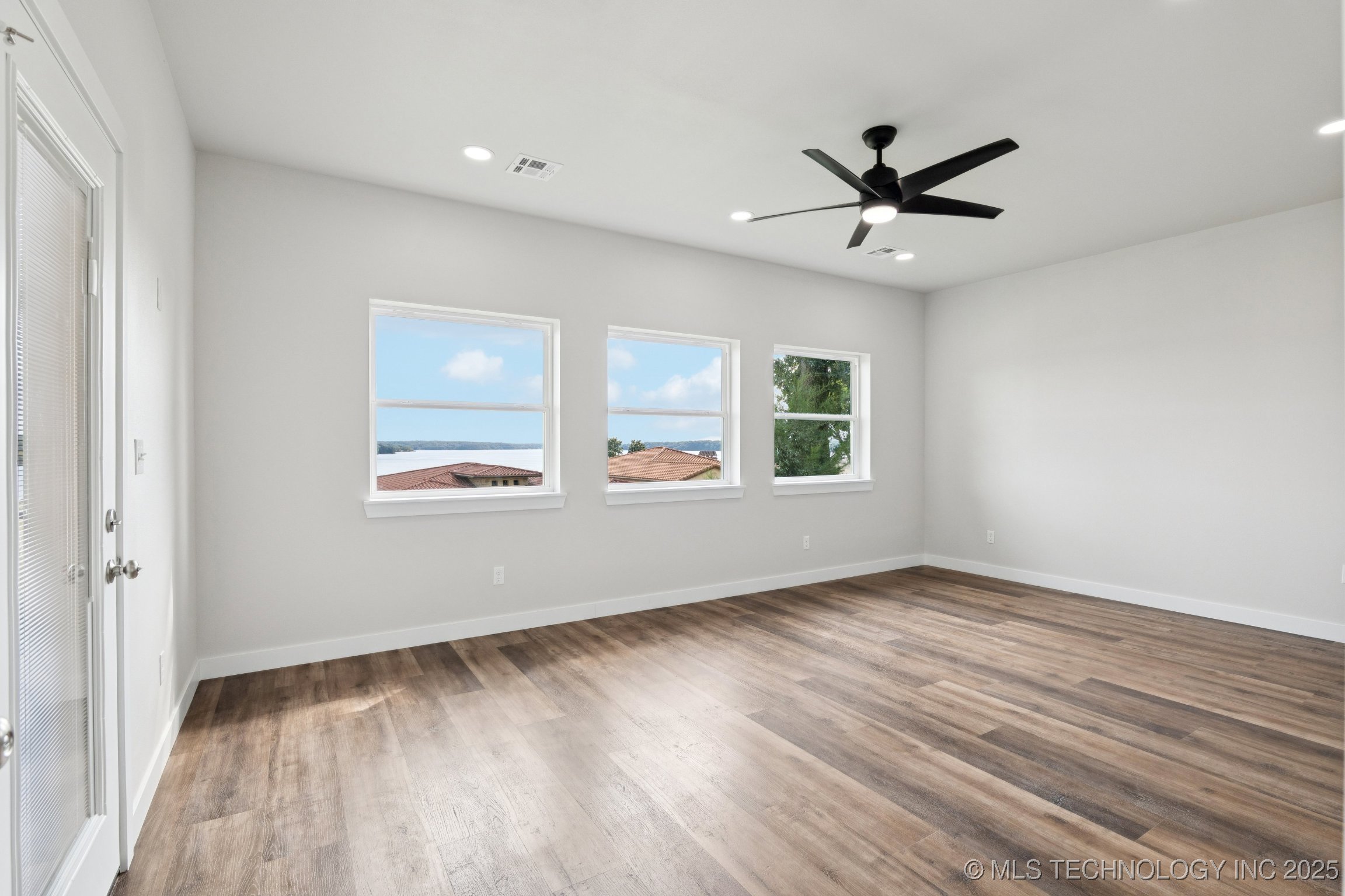 452711 Preakness Drive Property Photo 13