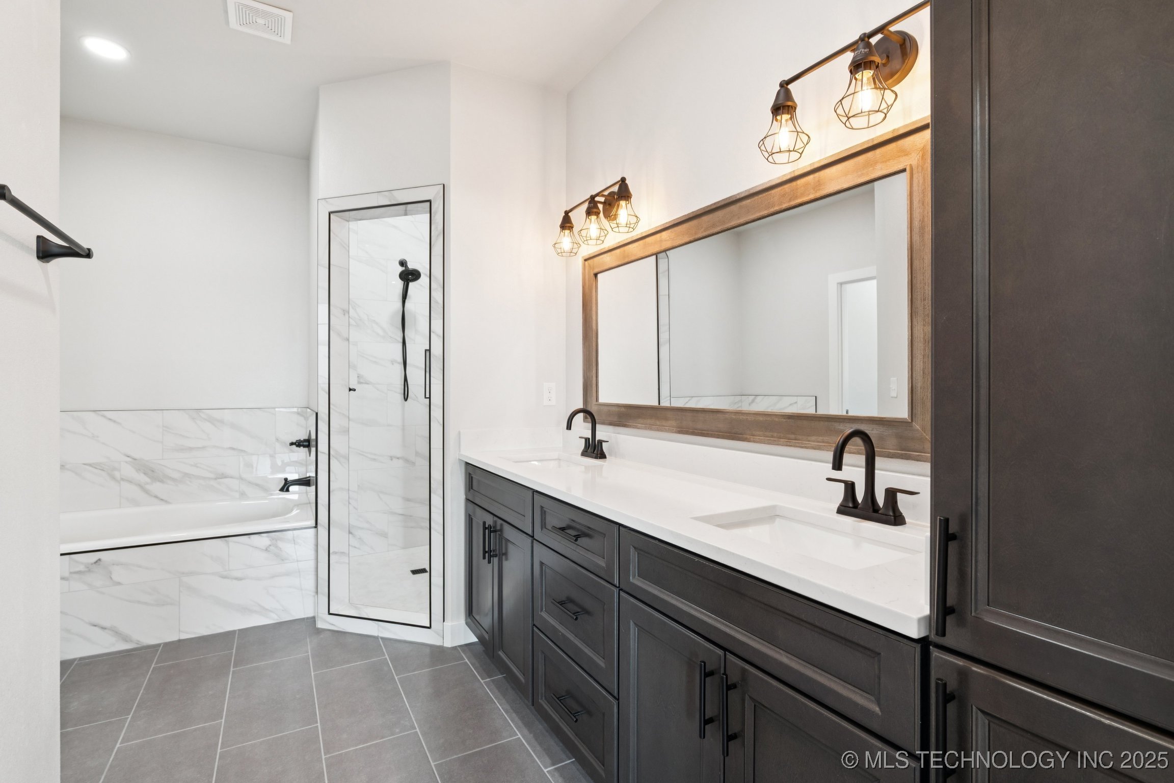 452711 Preakness Drive Property Photo 16