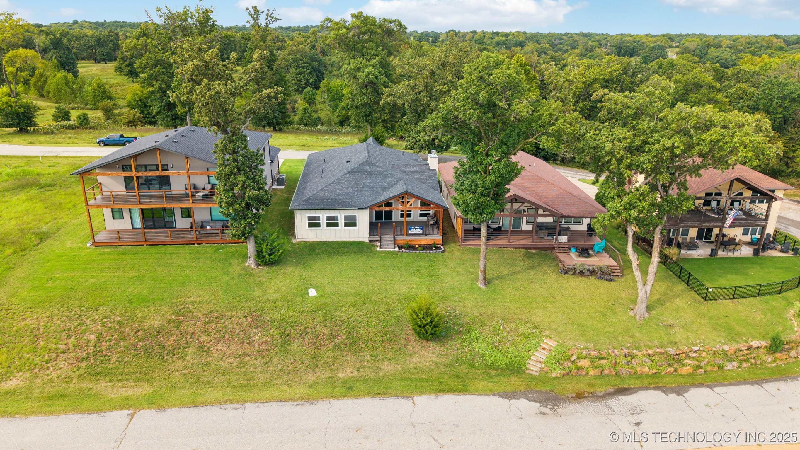 452711 Preakness Drive Property Photo 35