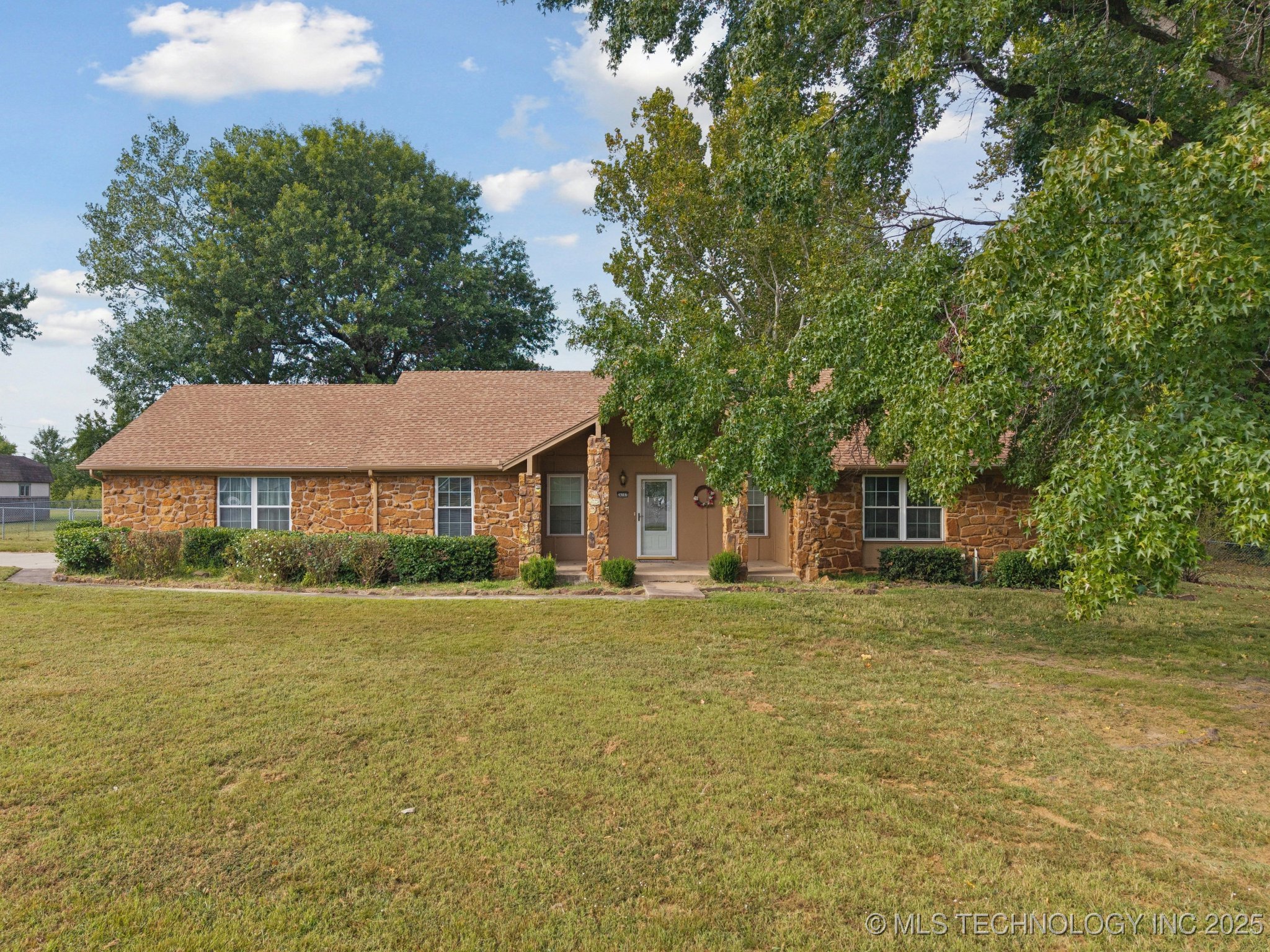 24107 E Sisemore Street Property Photo 1
