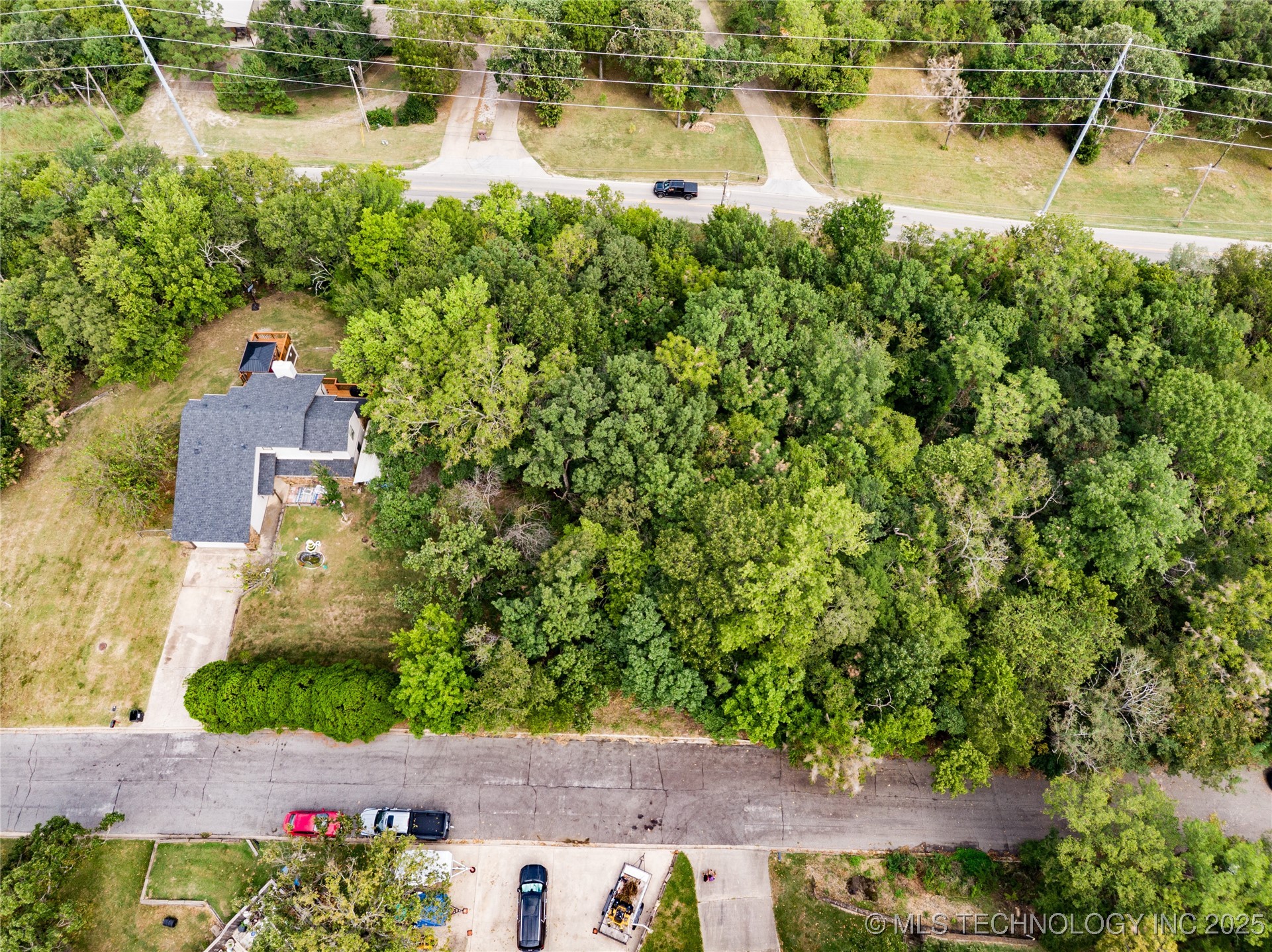 Woodcrest Lane Property Photo 1