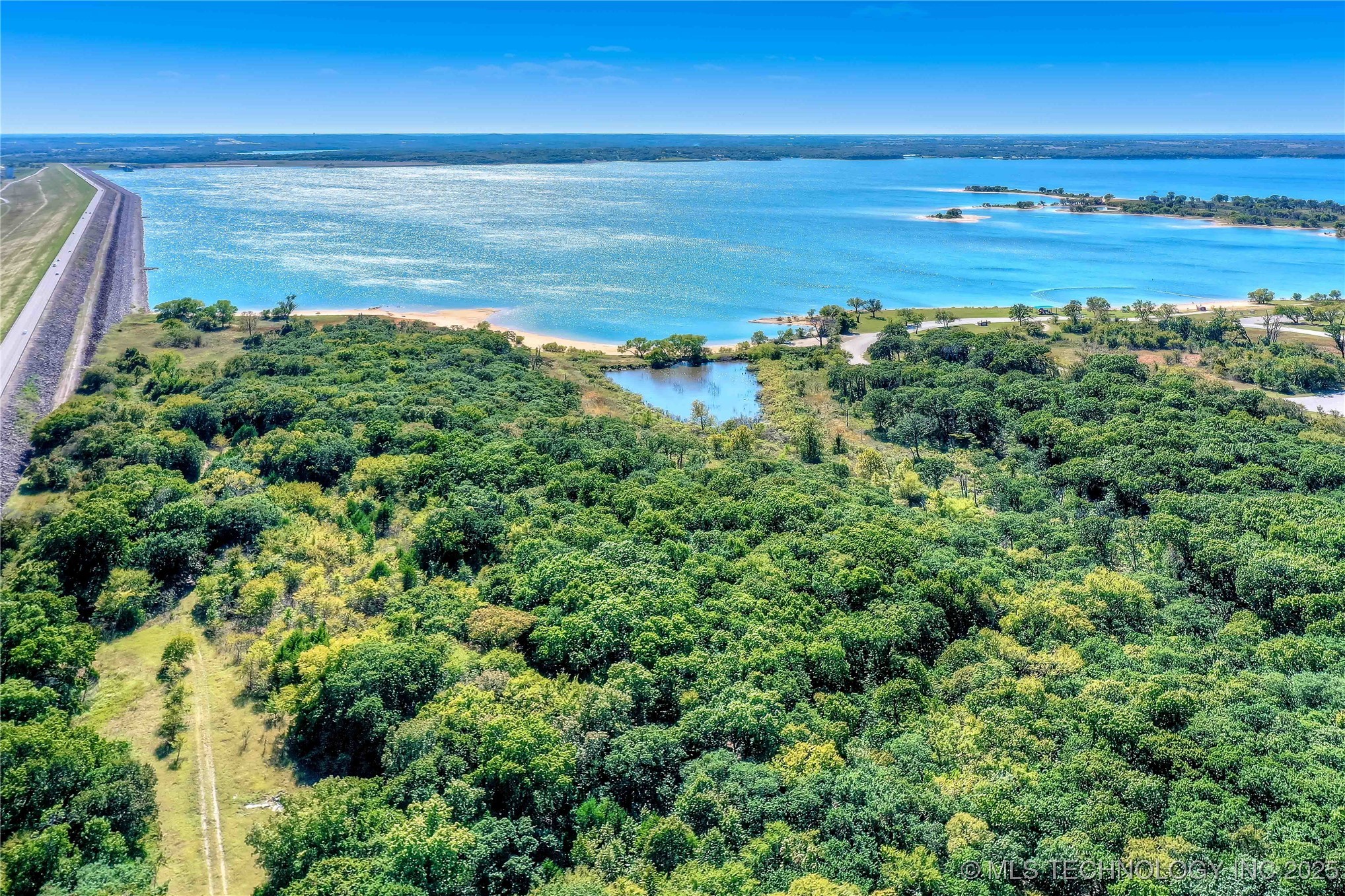 44 Minnow Cove Property Photo 3