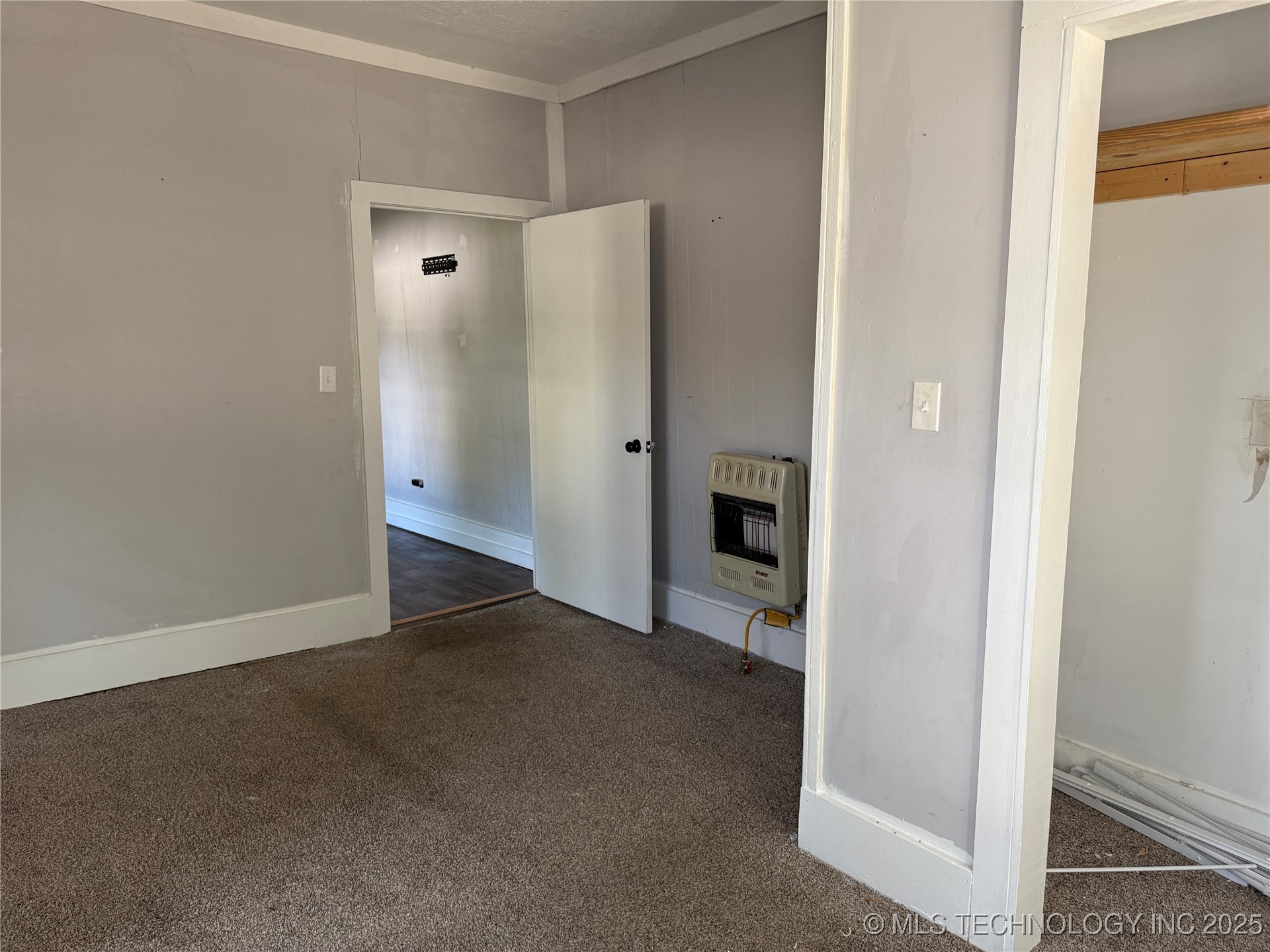 629 E Broadway Property Photo 17