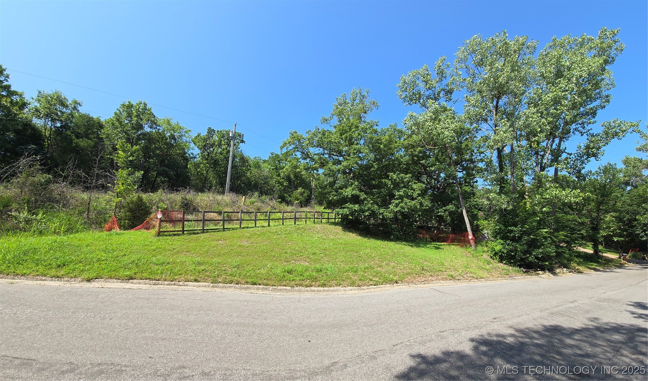 1274 Sleepy Hollow Drive Property Photo 1