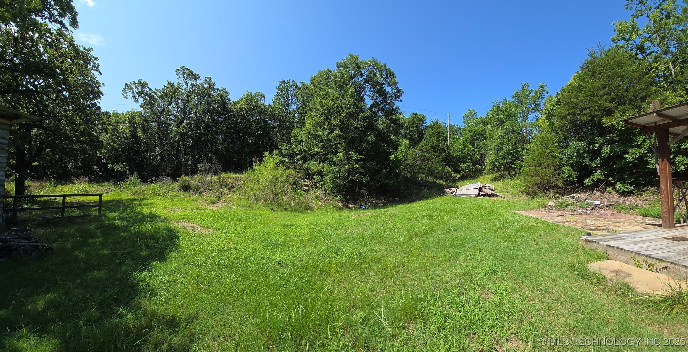 1274 Sleepy Hollow Drive Property Photo 3