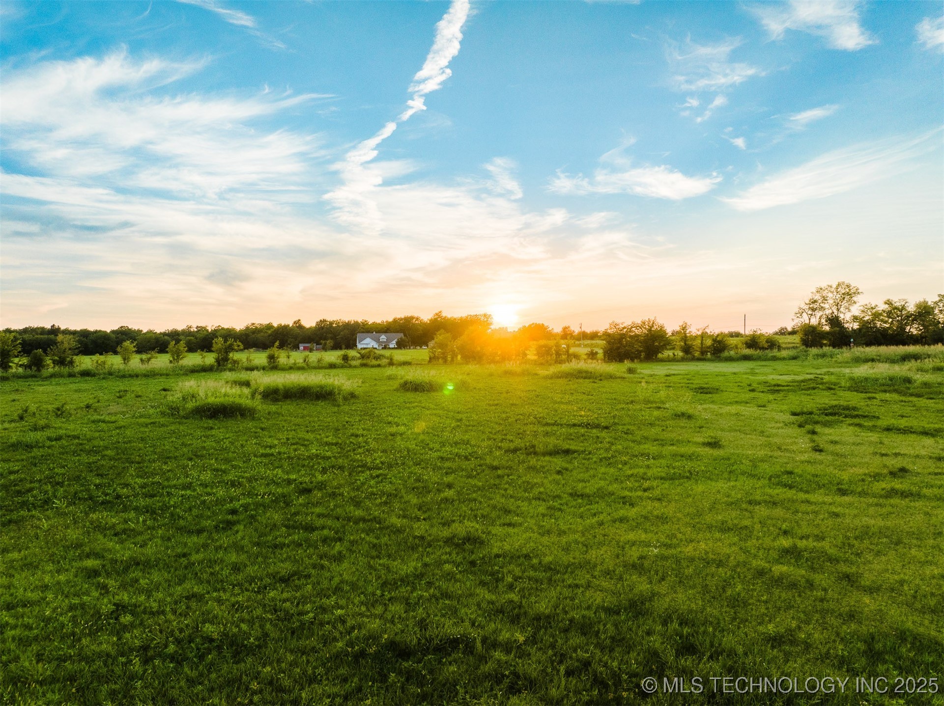 3 N Old Town Road Property Photo 2