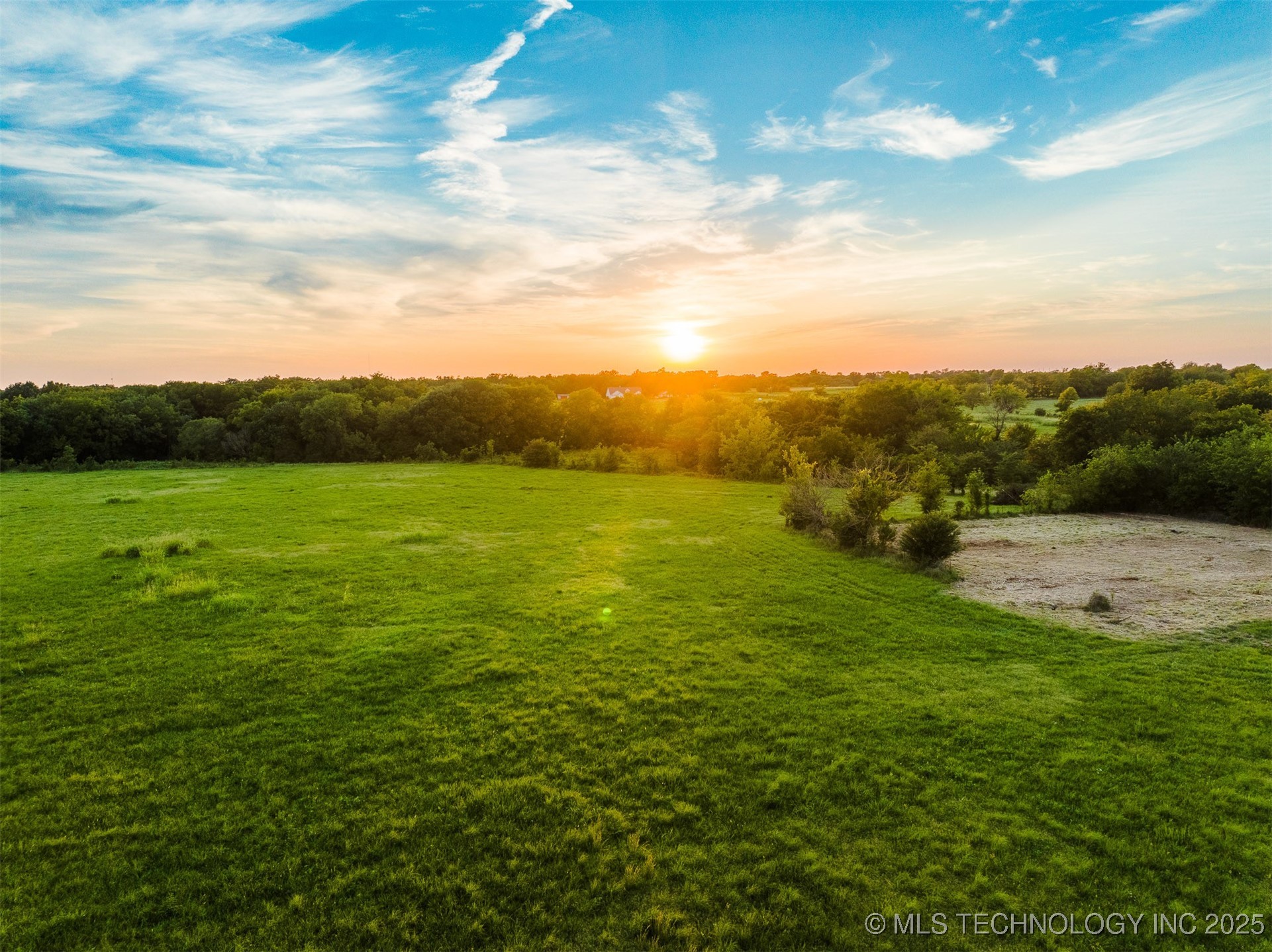 3 N Old Town Road Property Photo 4