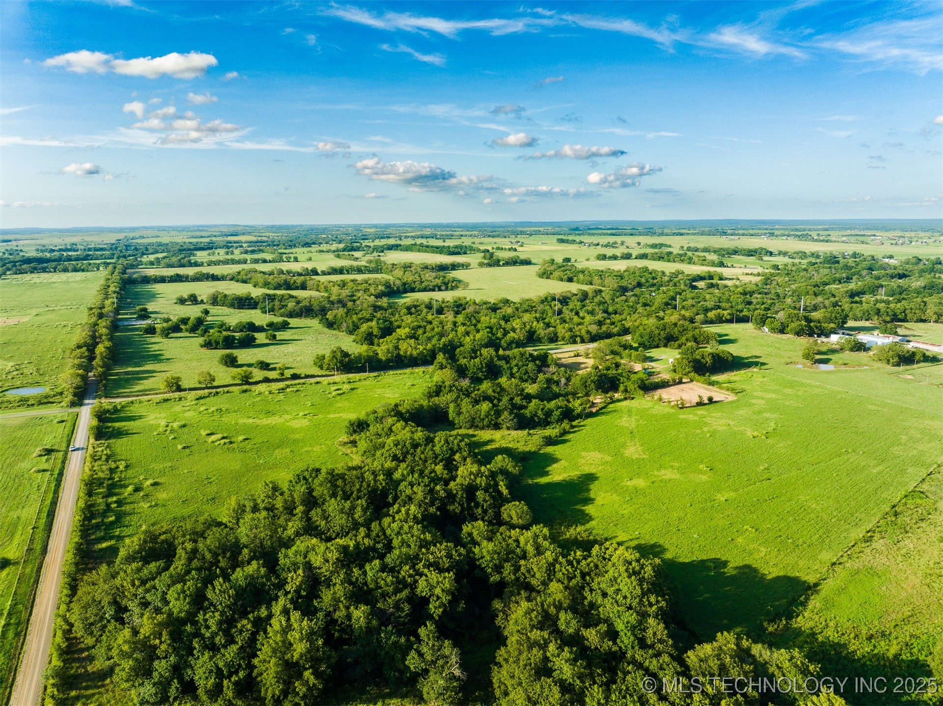 3 N Old Town Road Property Photo 24