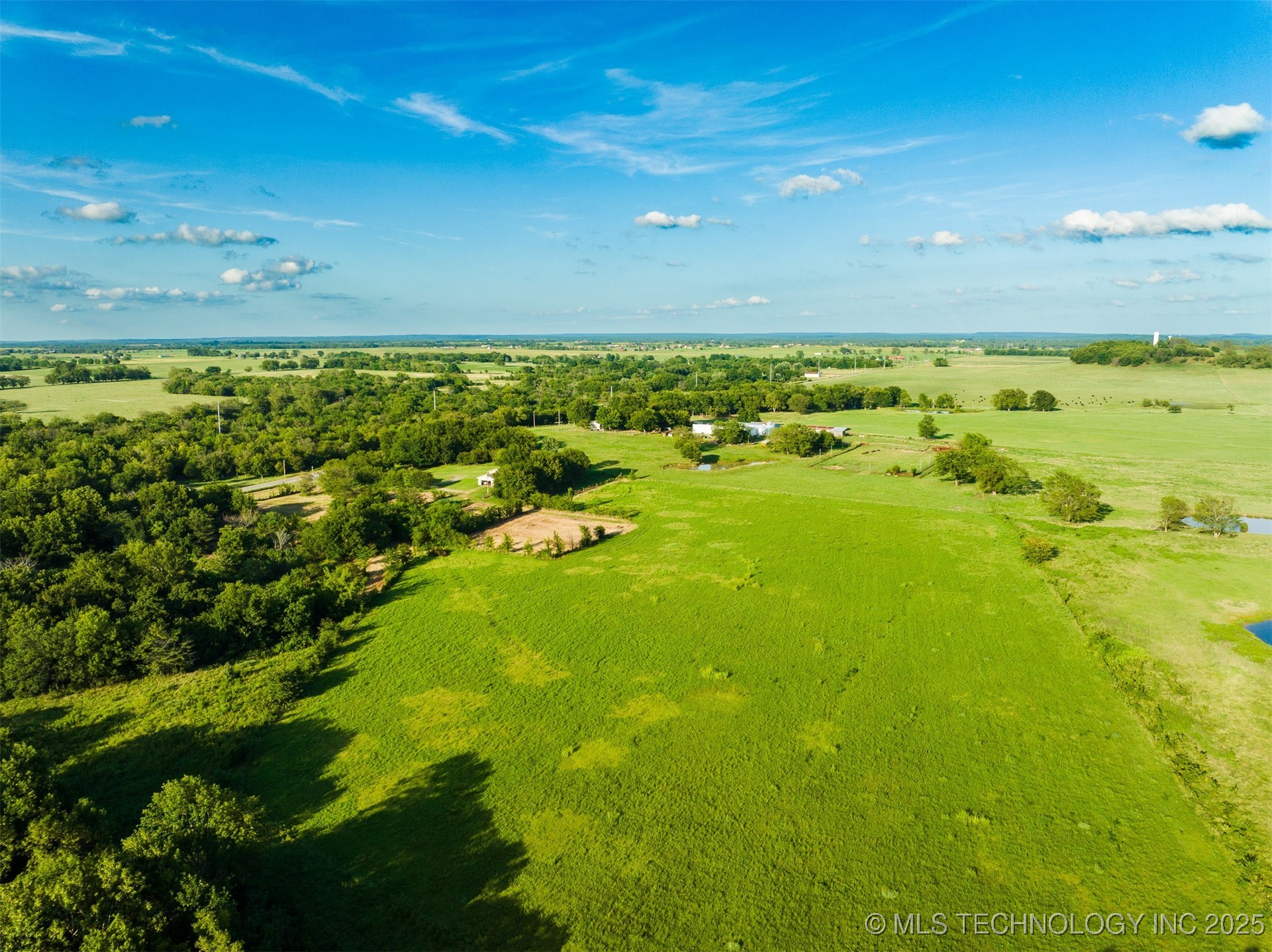 3 N Old Town Road Property Photo 25