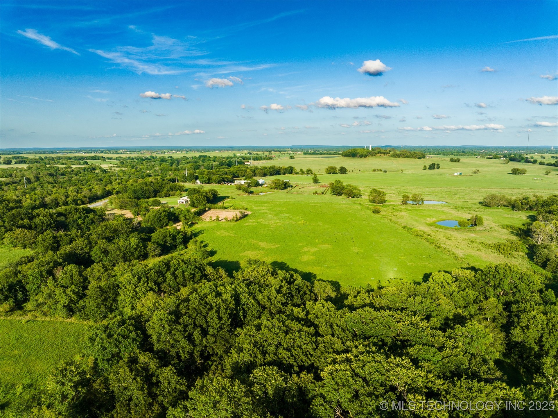 3 N Old Town Road Property Photo 26