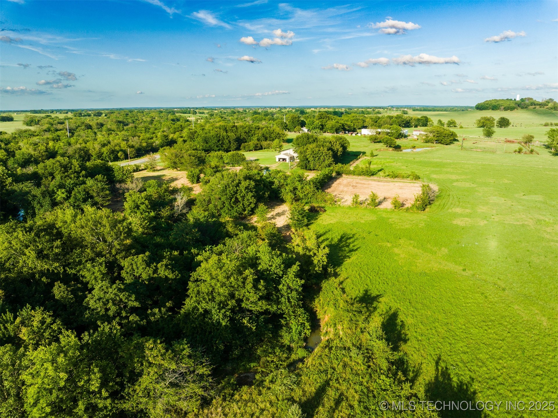 3 N Old Town Road Property Photo 33