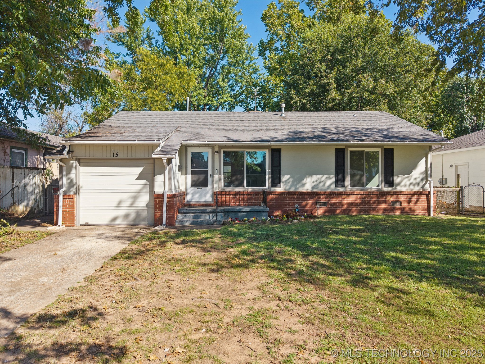 15 E 44th Street Property Photo 1