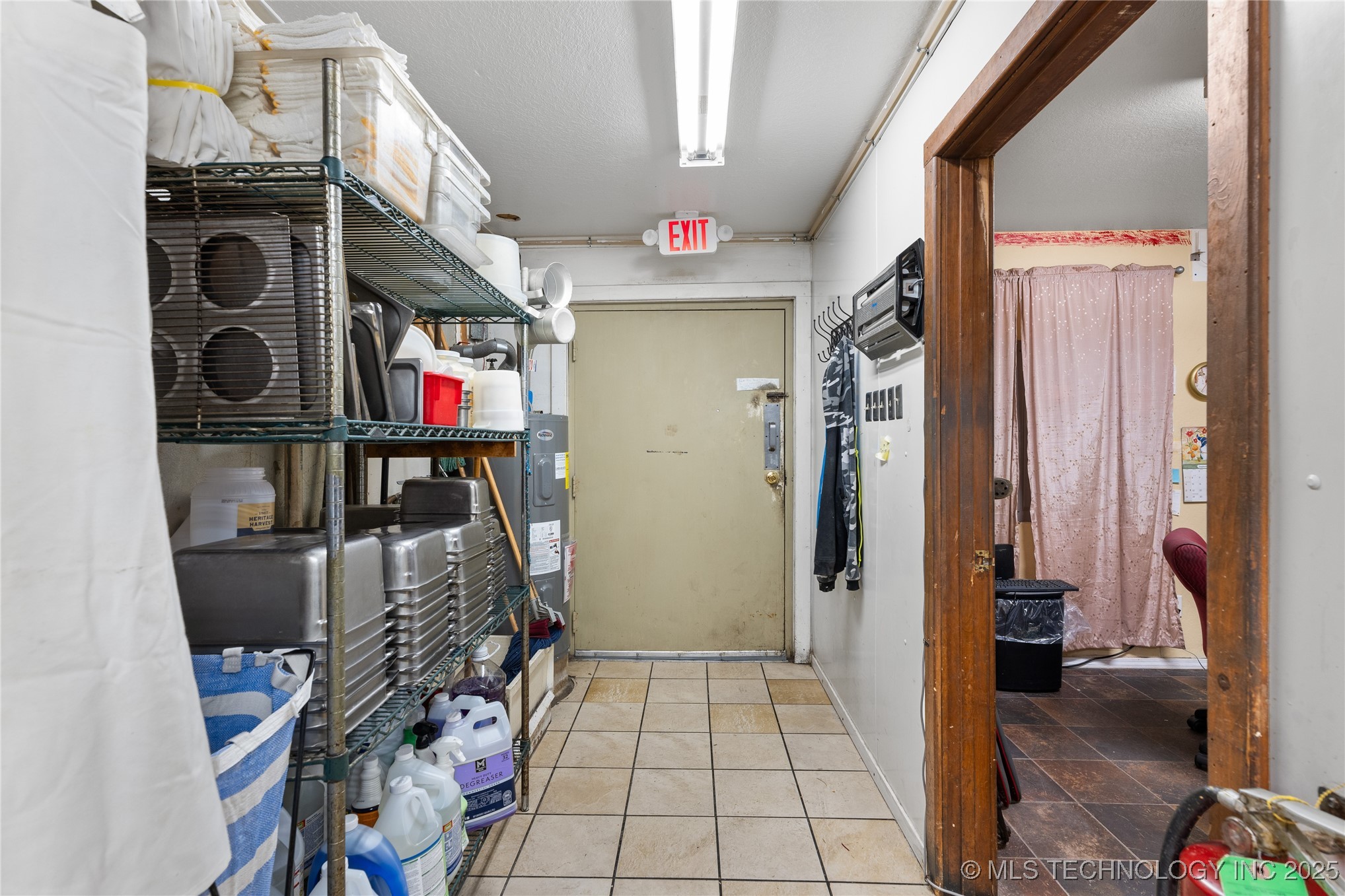 18753 S Highway 100 Property Photo 21