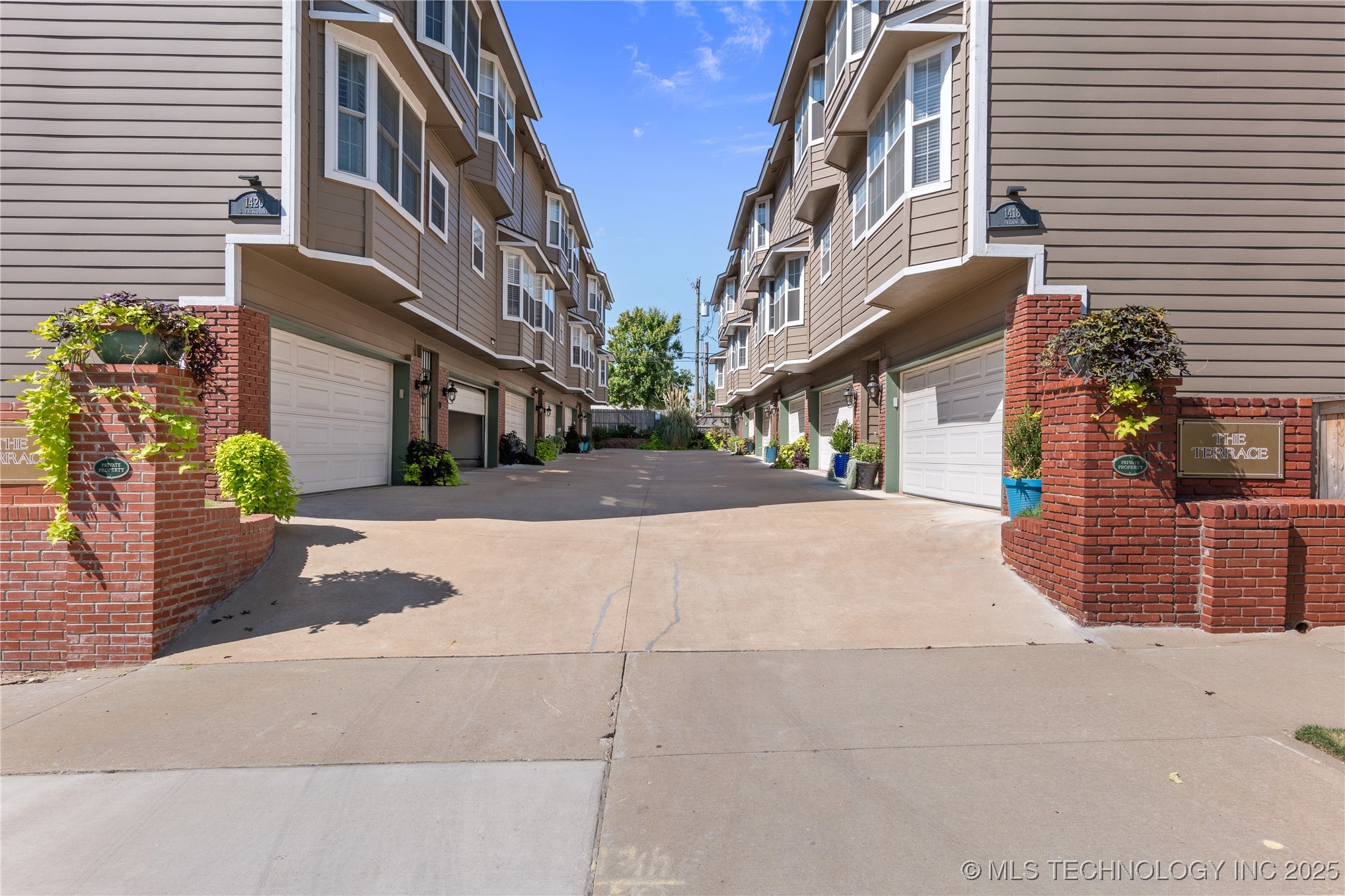 1418 S Frisco Avenue 4 Property Photo 1