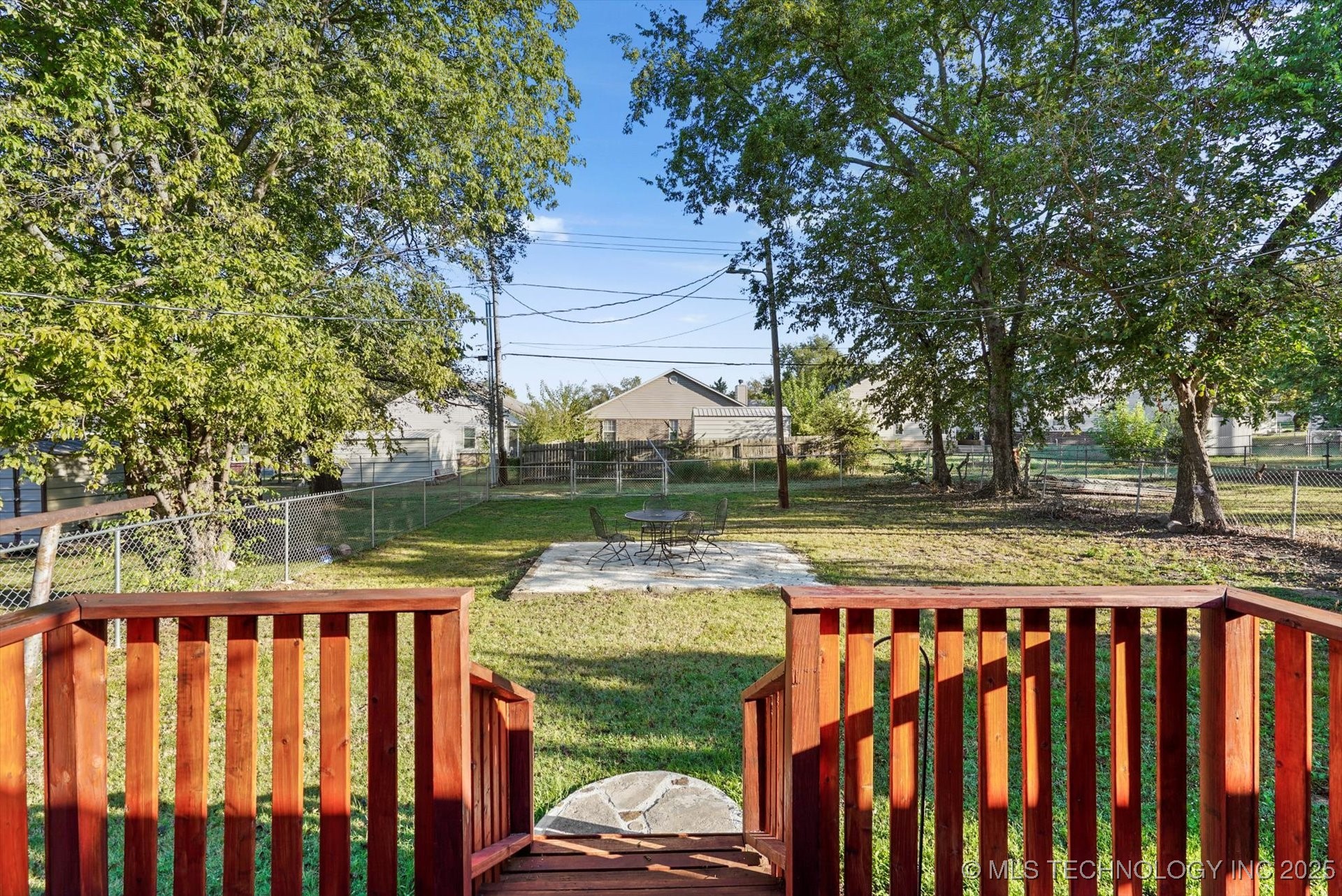 1137 E Perkins Avenue Property Photo 14