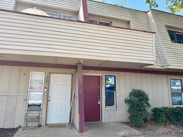 2224 E 66th Place 1208 Property Photo 1