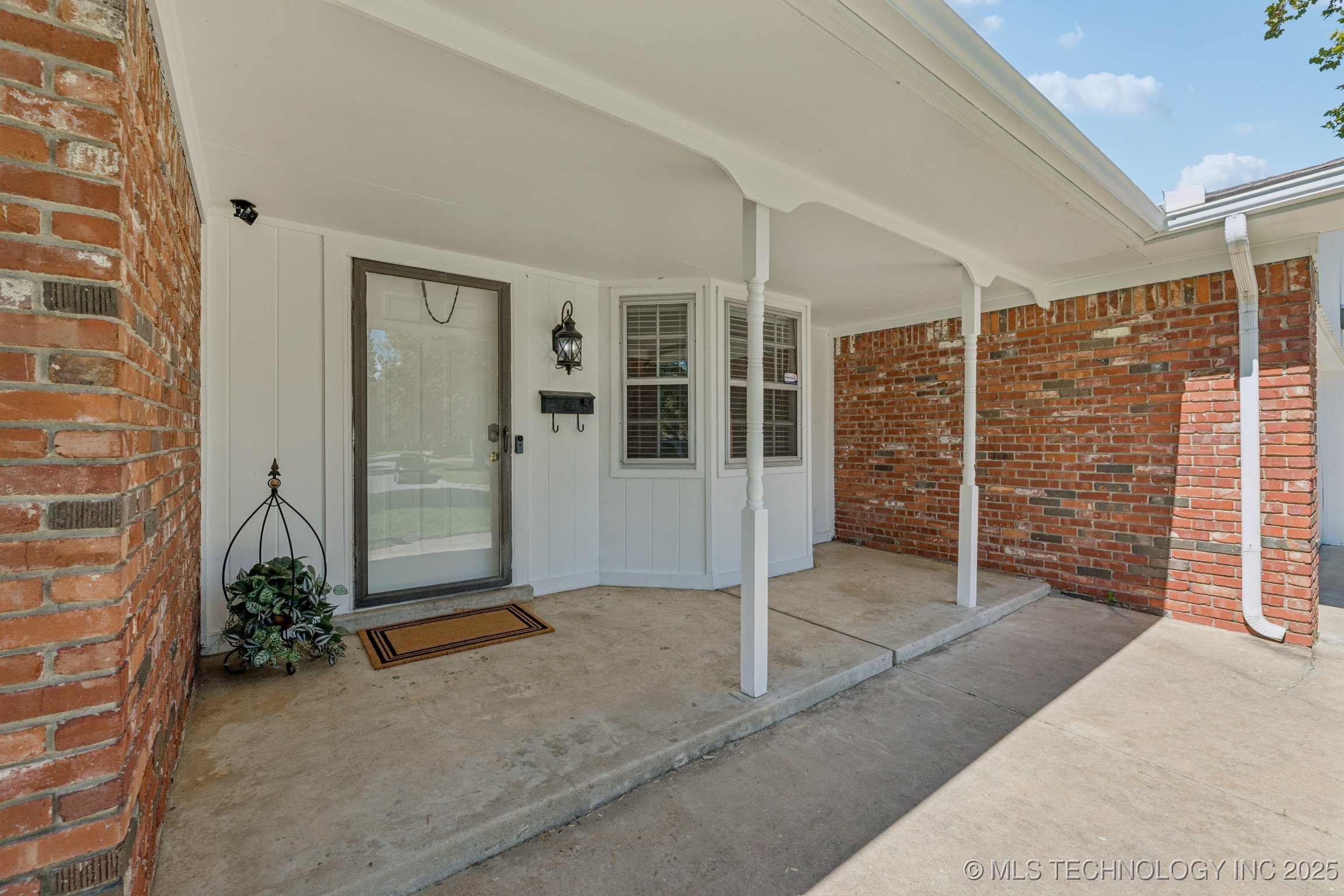 4722 S 85th East Avenue Property Photo 1