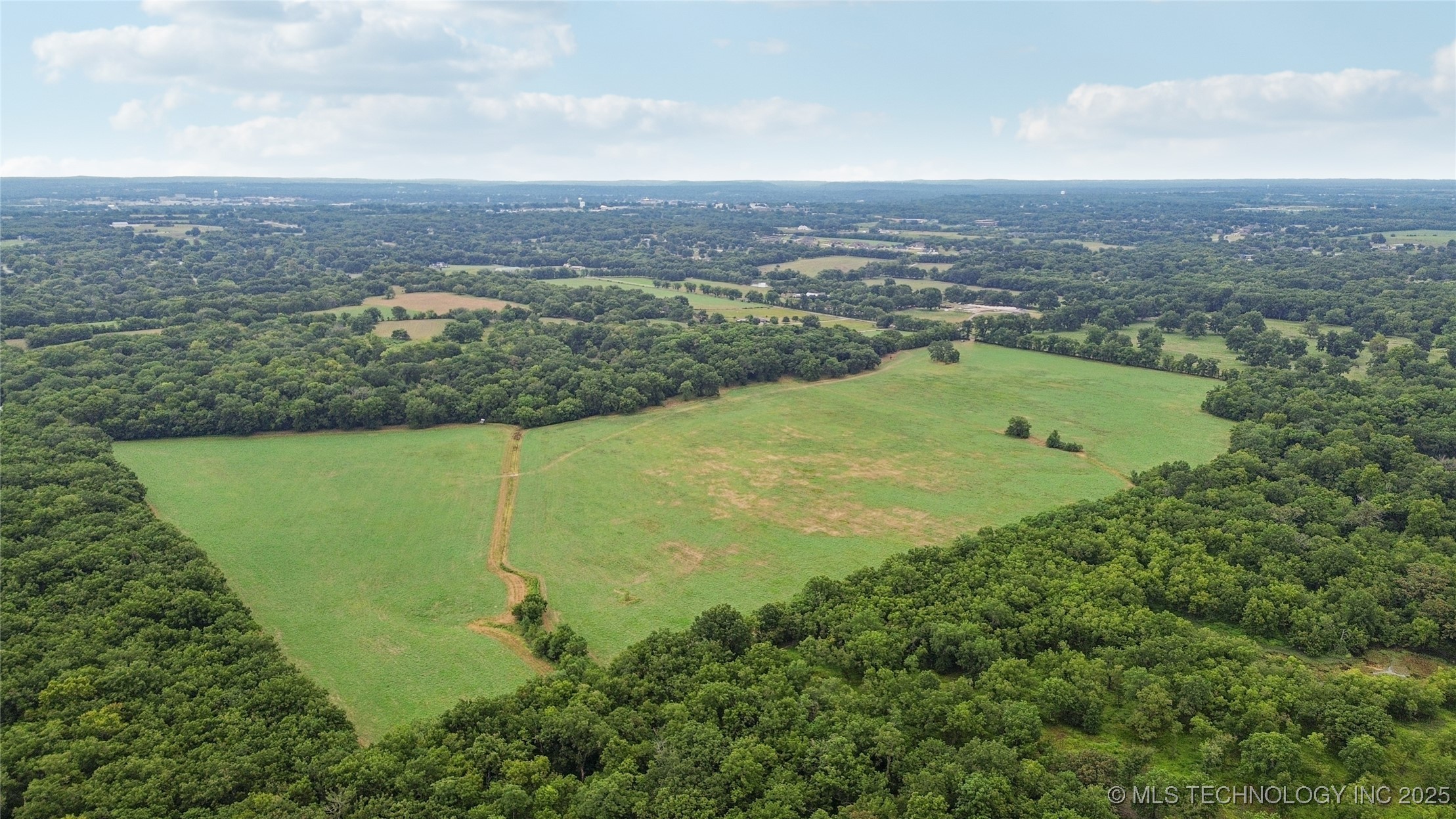 9251 E 470 Road Property Photo 21