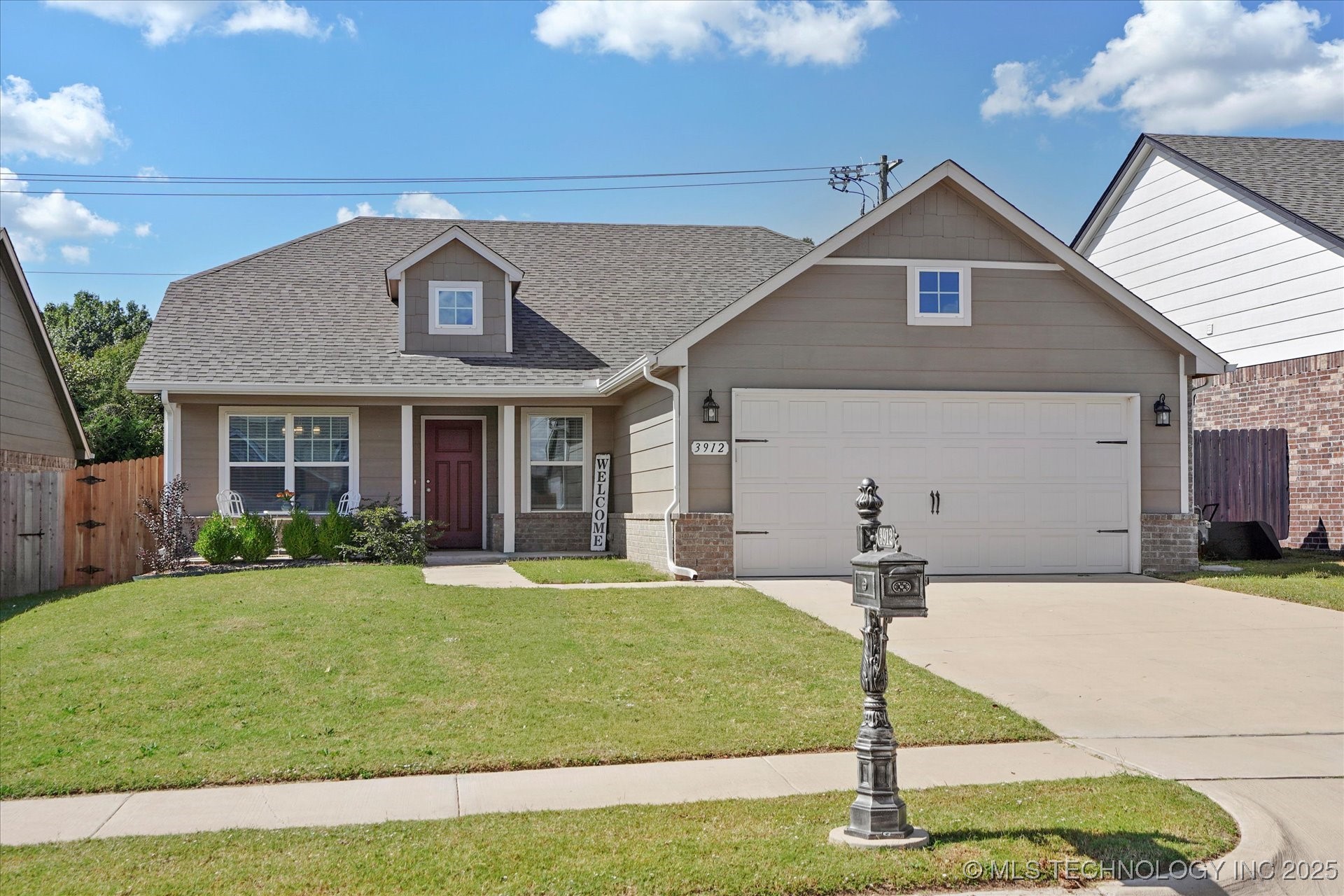 3912 S 12th Place Property Photo 1