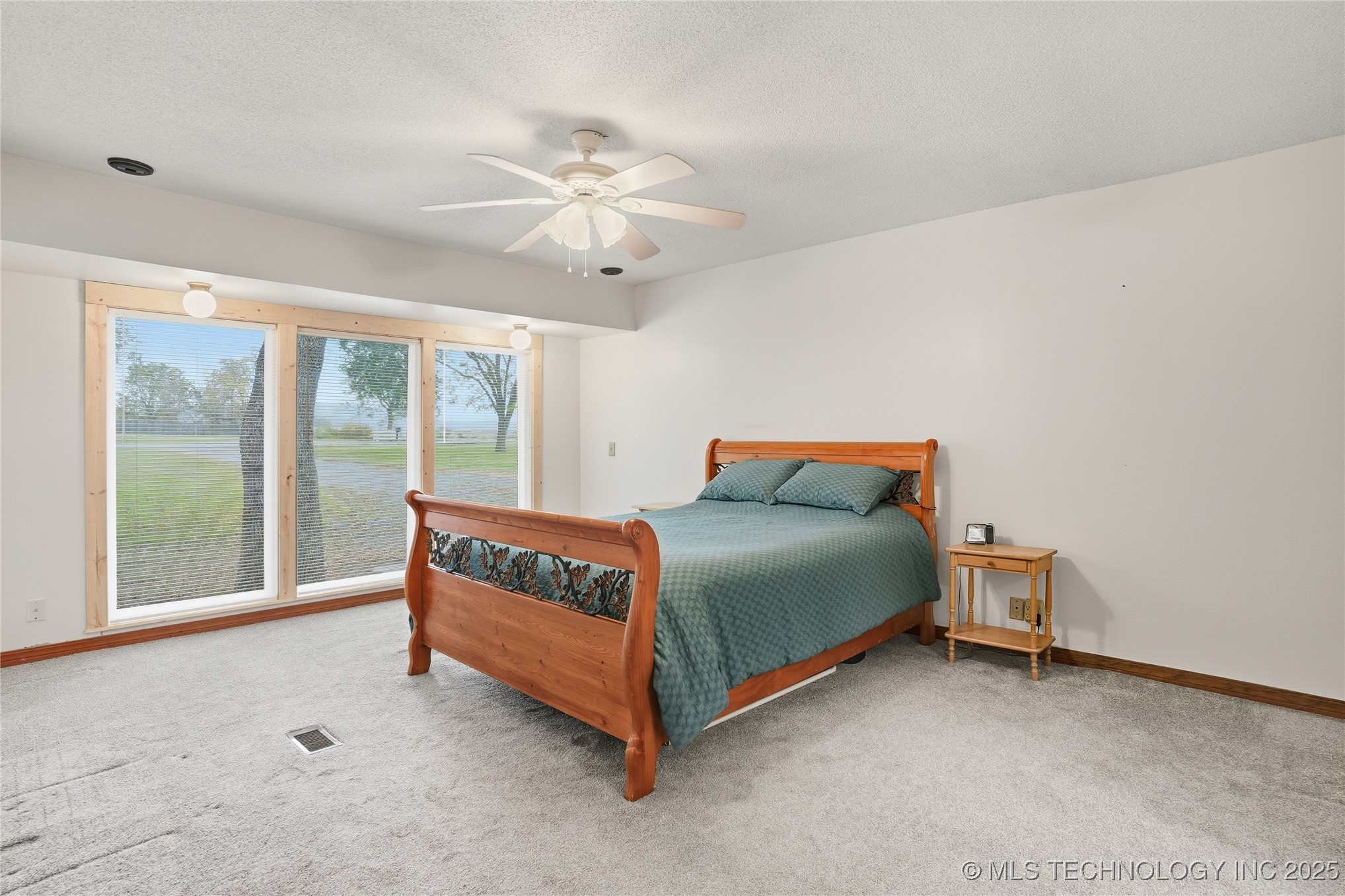 175 S 428 Road Property Photo 10