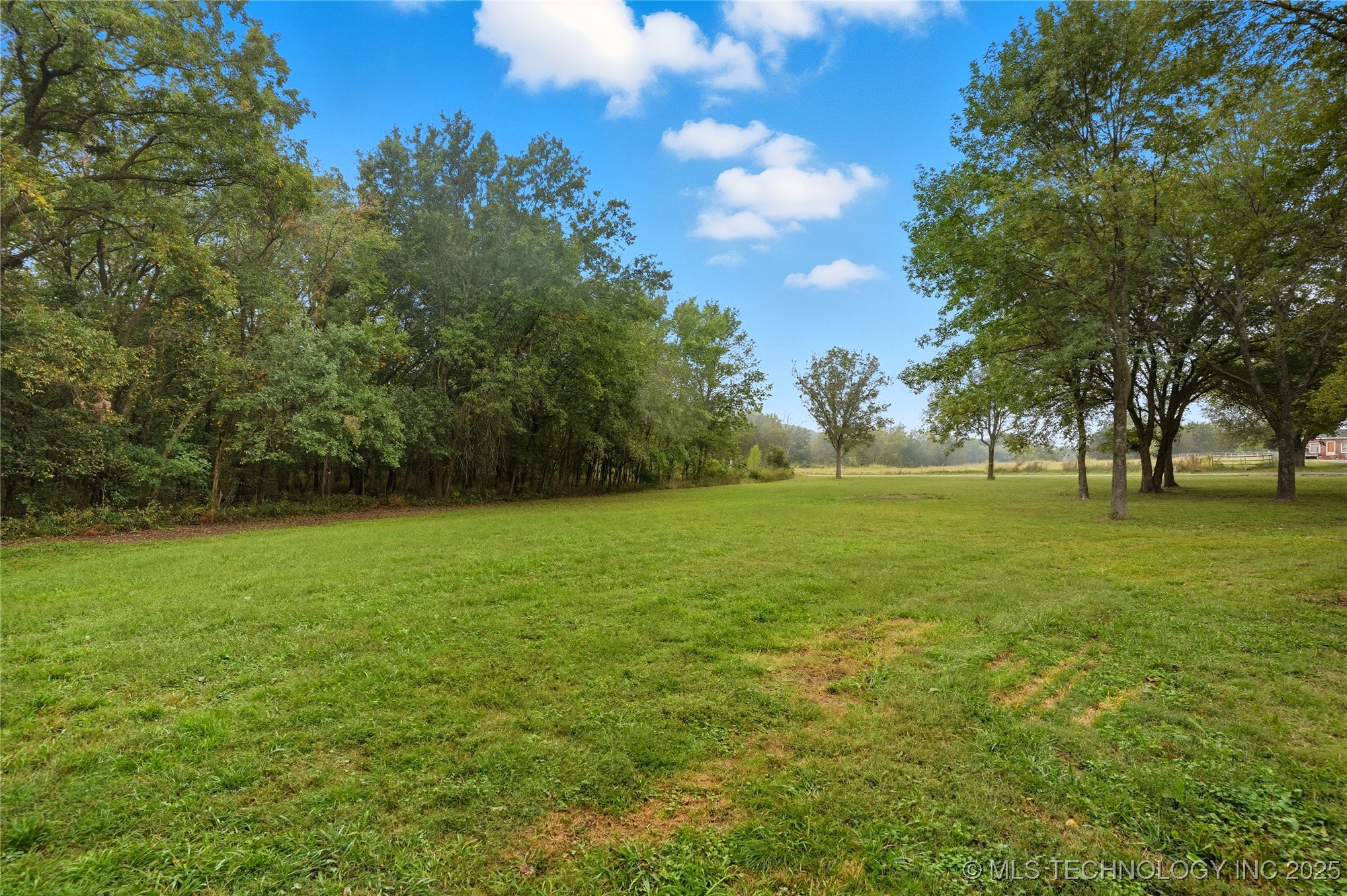 175 S 428 Road Property Photo 13