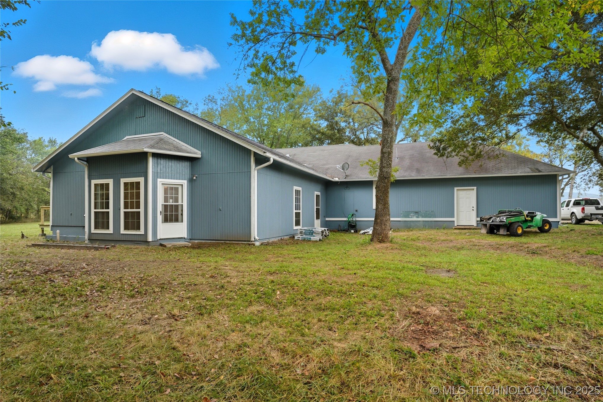 175 S 428 Road Property Photo 42